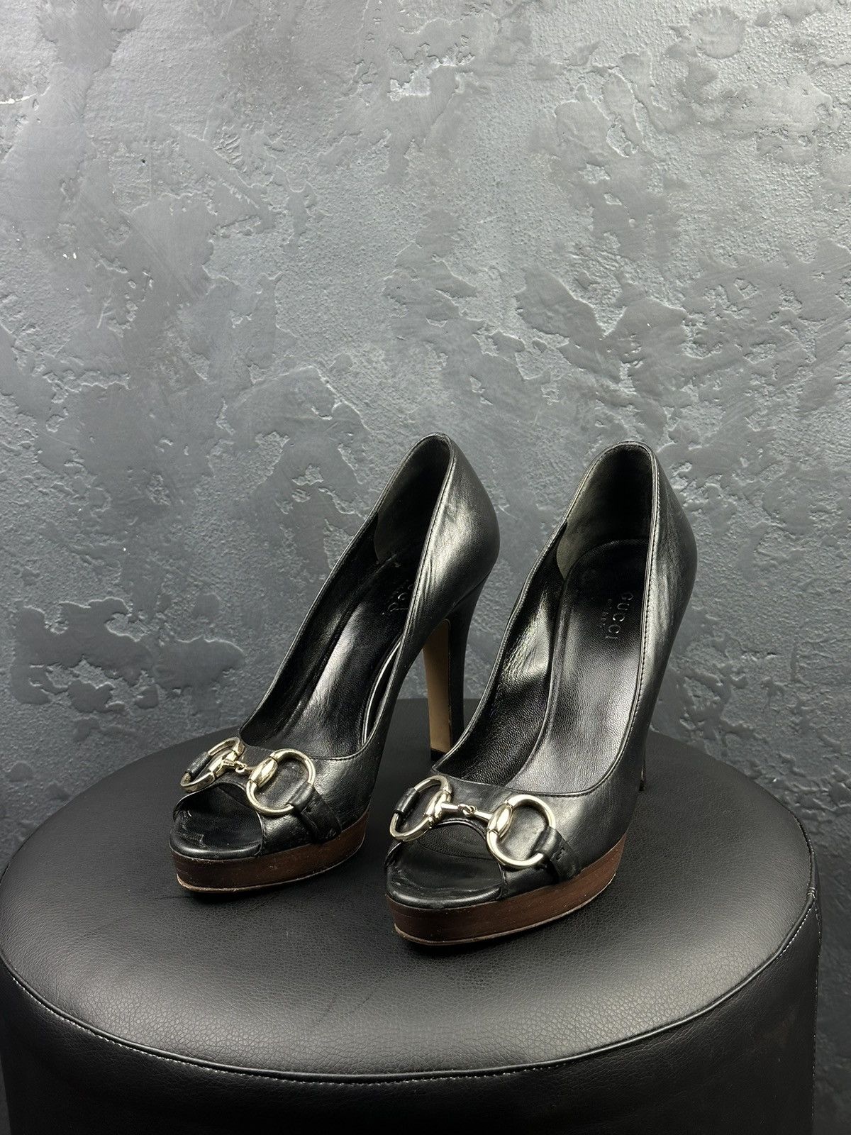 Gucci × Tom Ford × Vintage Vintage Gucci 90S Tom Ford Era Horsebit Heels Size US 6 / IT 36 - 1 Thumbnail