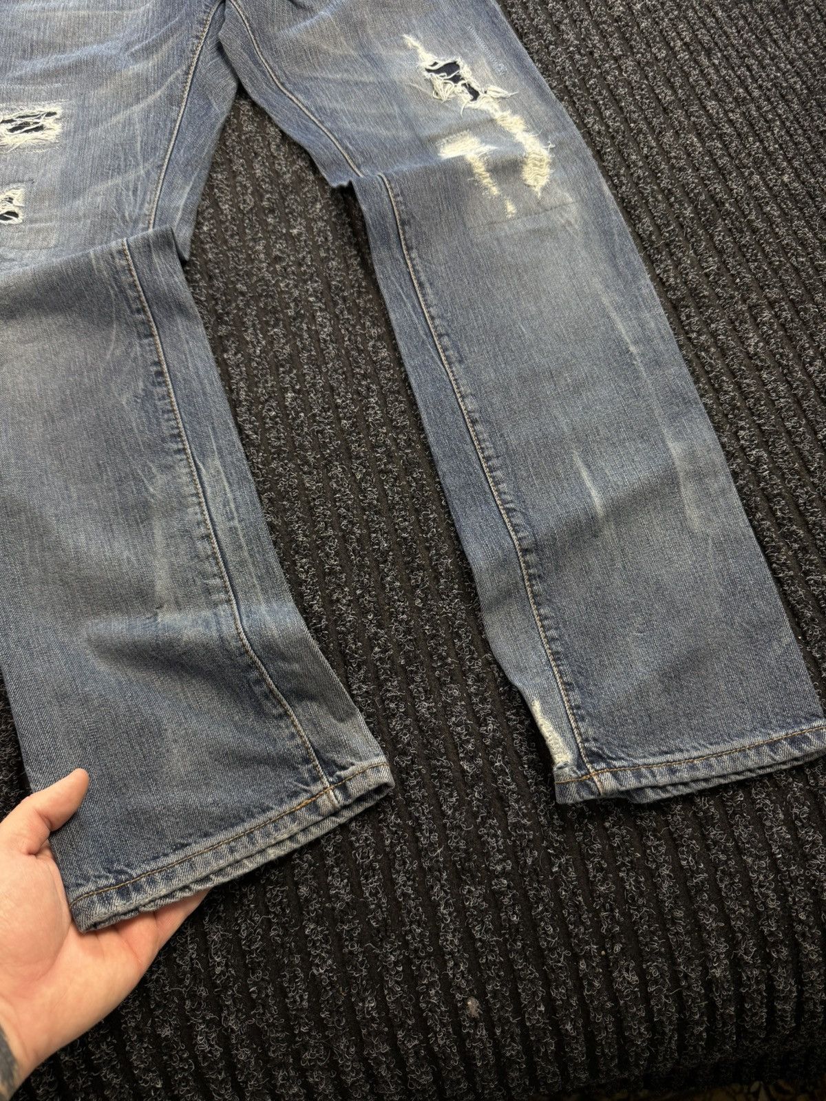 Tommy Hilfiger Tommy Hilfiger Distressed Washed Blue Jeans Denim Pants W 29 Size US 29 - 5 Thumbnail