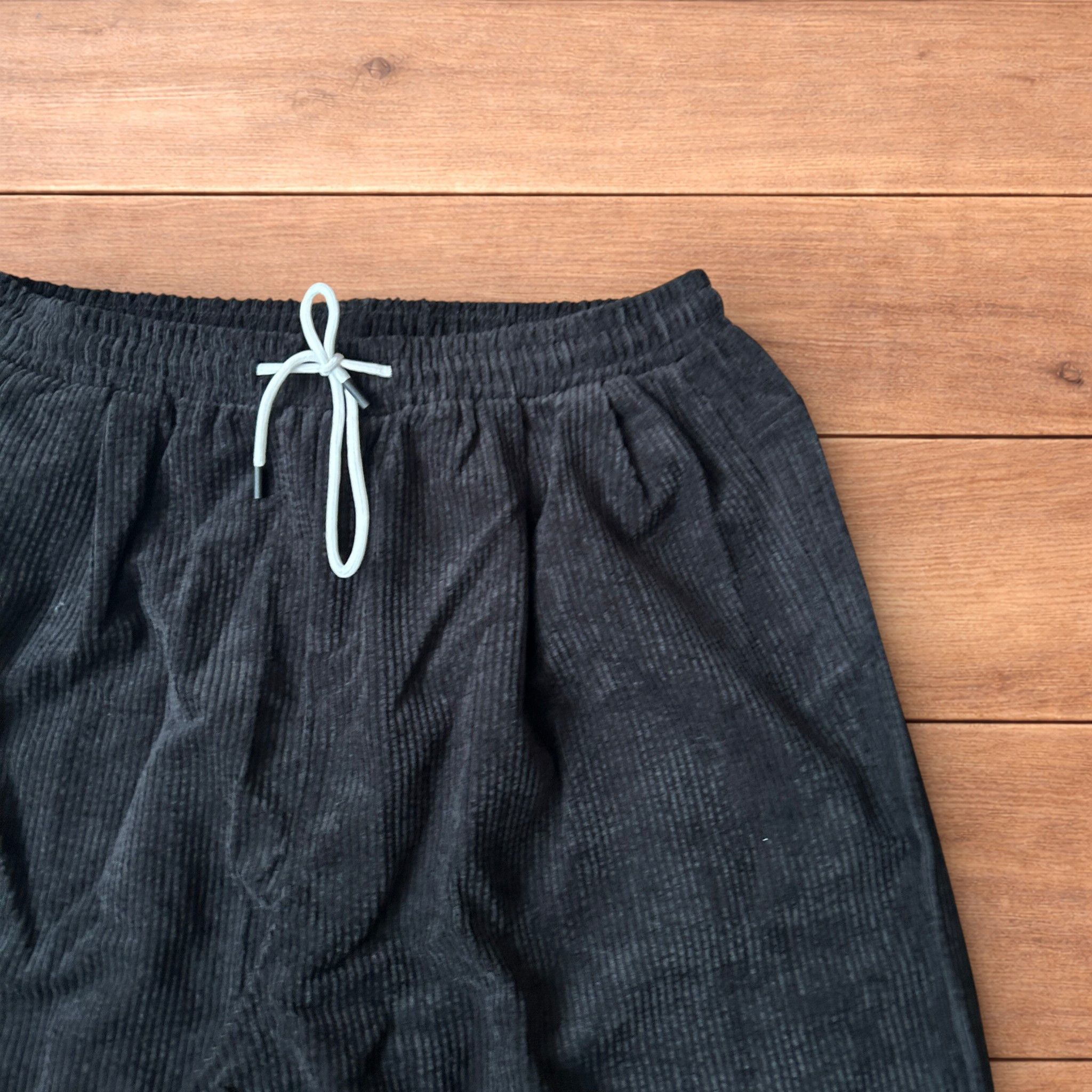 Japanese Brand Super baggy wide leg skater corduroy trousers in black. Size US 36 / EU 52 - 3 Thumbnail
