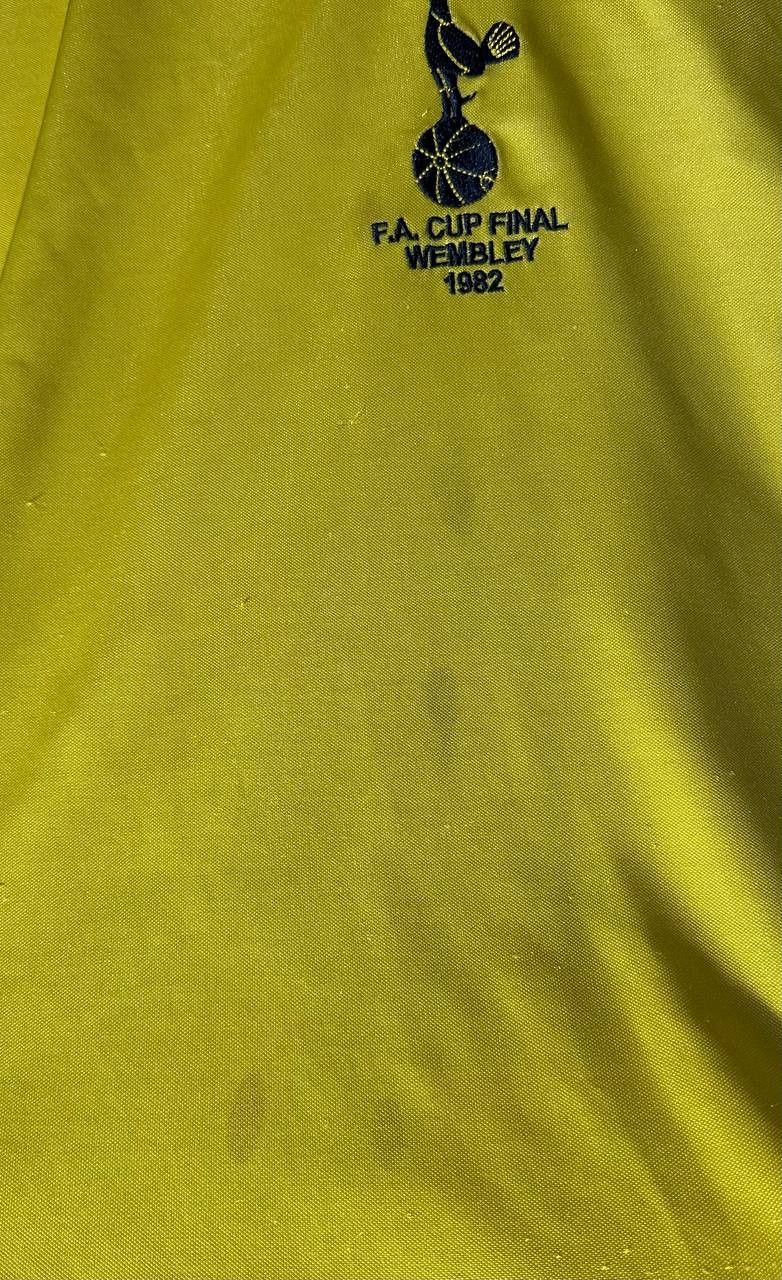 Other Tottenham Hotspur 1981-82 Away football Shirt jersey retro Size US L / EU 52-54 / 3 - 3 Thumbnail