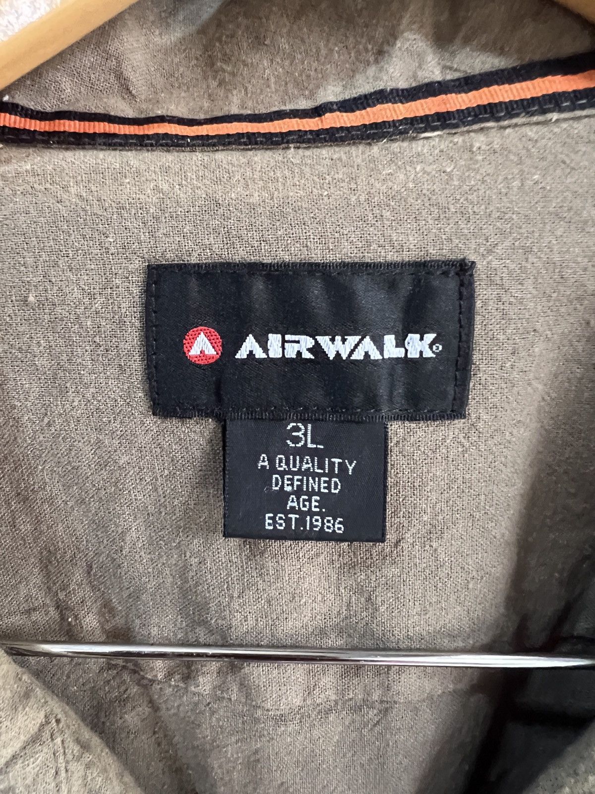 Airwalk 🔥Airwalk US Navy Button Up Shirt Size US XL / EU 56 / 4 - 13 Thumbnail