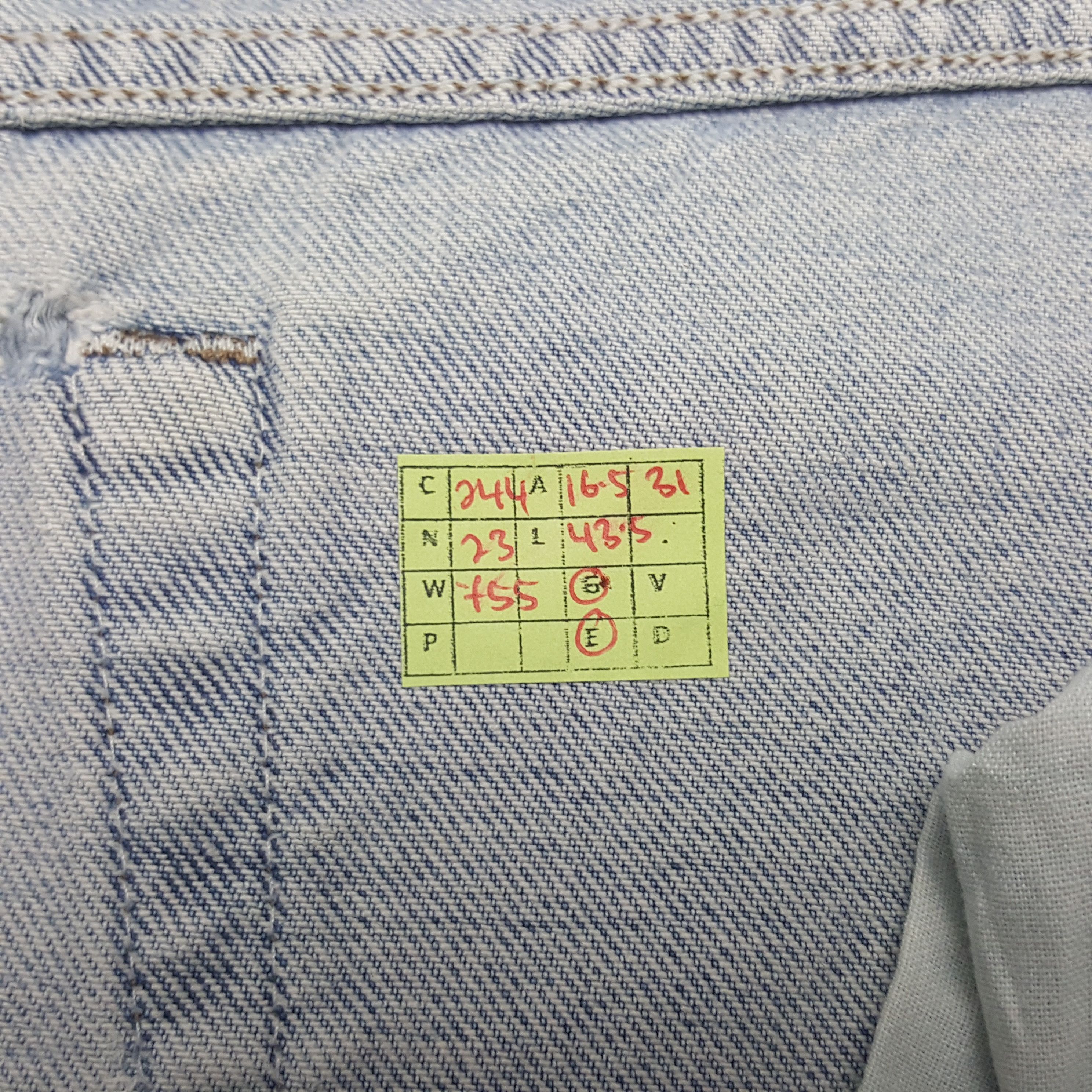 Levi's × Vintage Vintage Levi's American Distressed silverTab Denim Jeans Size US 33 - 8 Thumbnail