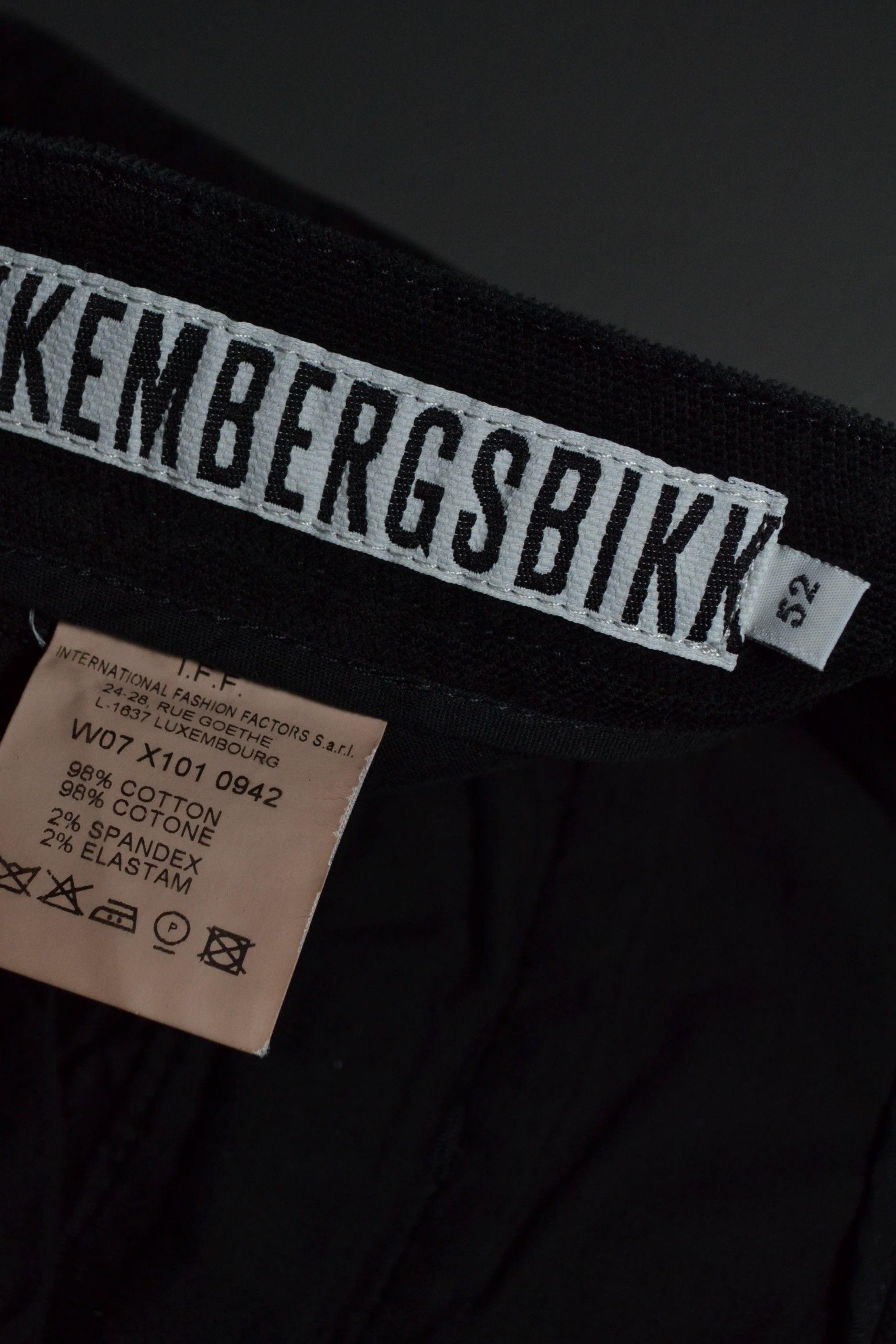 Dirk Bikkembergs Bikkembergs Vintage Soft Cotton Pants Spellout Logo 52 Size US 36 / EU 52 - 10 Thumbnail