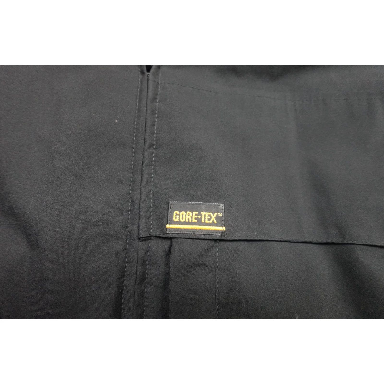 Vintage VINTAGE Zero Restriction Golf Windbreaker Jacket Mens M Black GORE-TEX Windproof Waterproof Pockets Adjustable Full Zip Short Sleeve I N USA Size US M / EU 48-50 / 2 - 3 Thumbnail