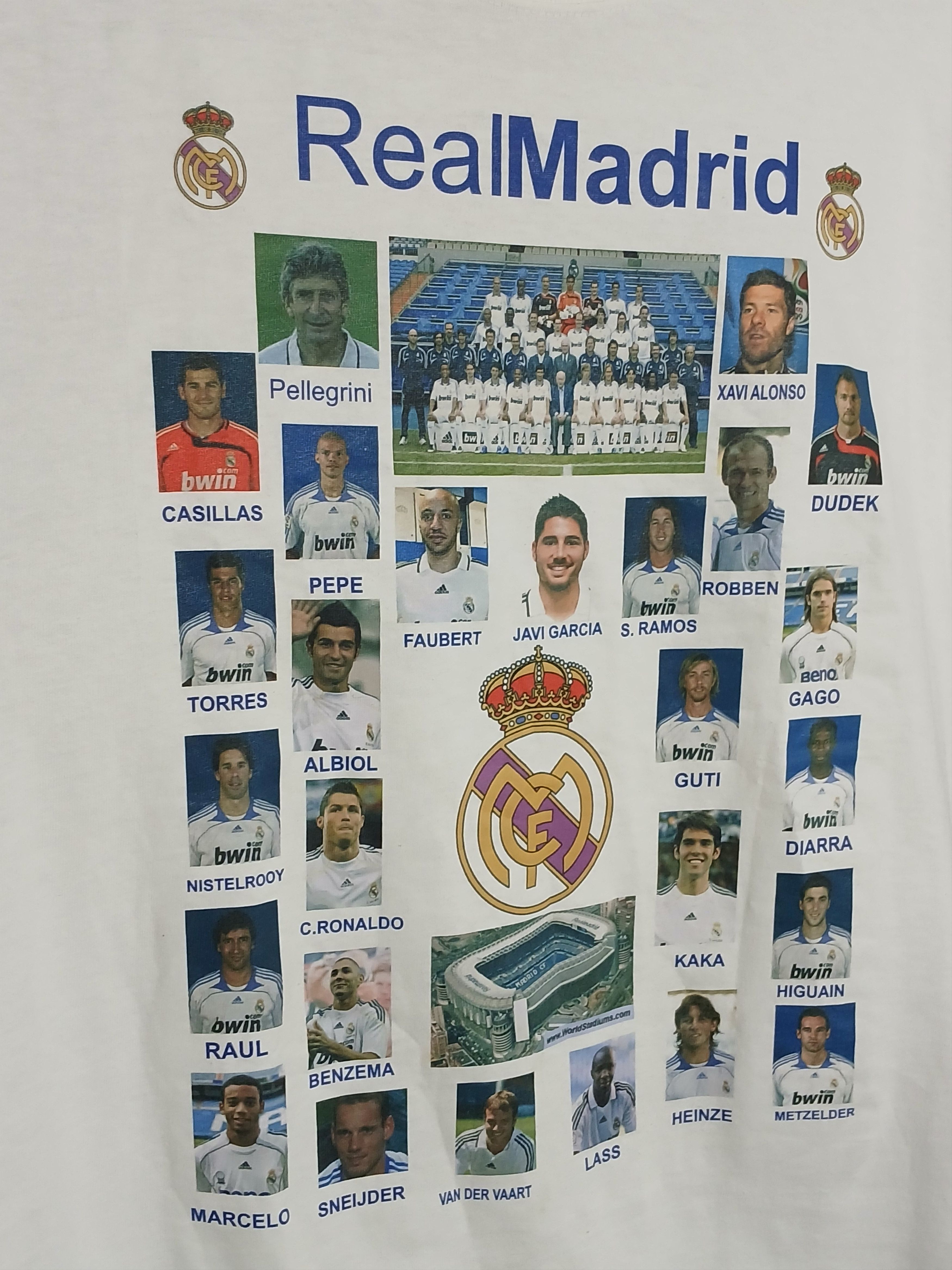 Fruit Of The Loom Real Madrid Football T-Shirt Size US M / EU 48-50 / 2 - 3 Thumbnail