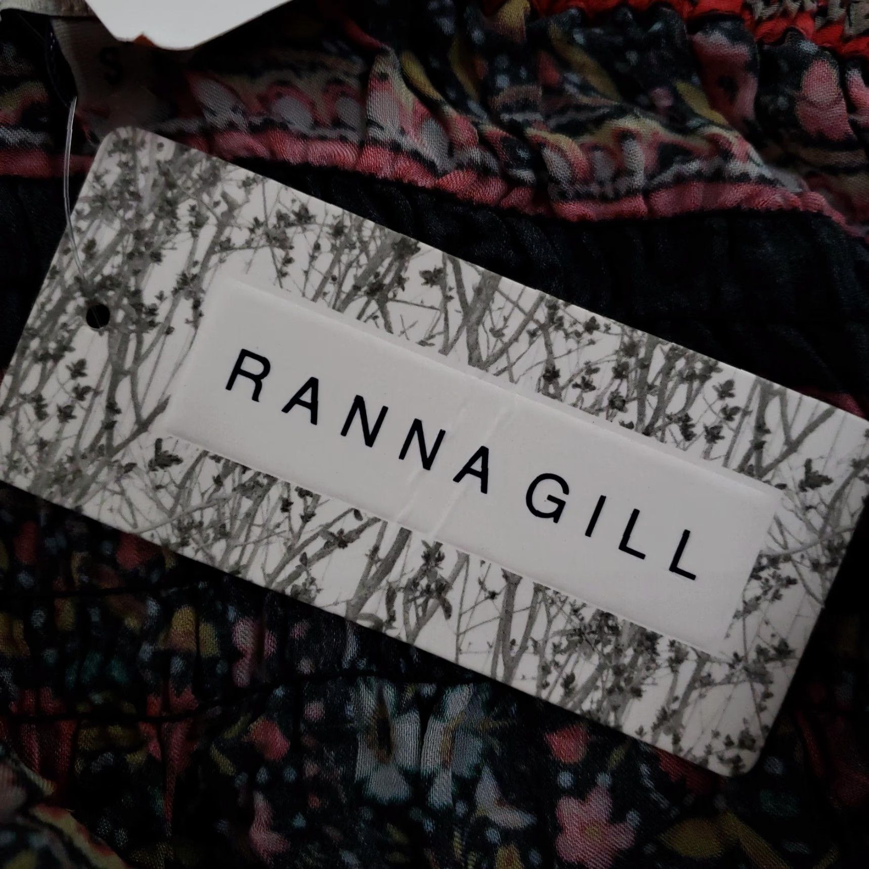 Vintage Ranna Gill Shirt Womens Small Black Floral Smocked Peplum Puff Sleeve Bohemian Size S / US 4 / IT 40 - 6 Thumbnail