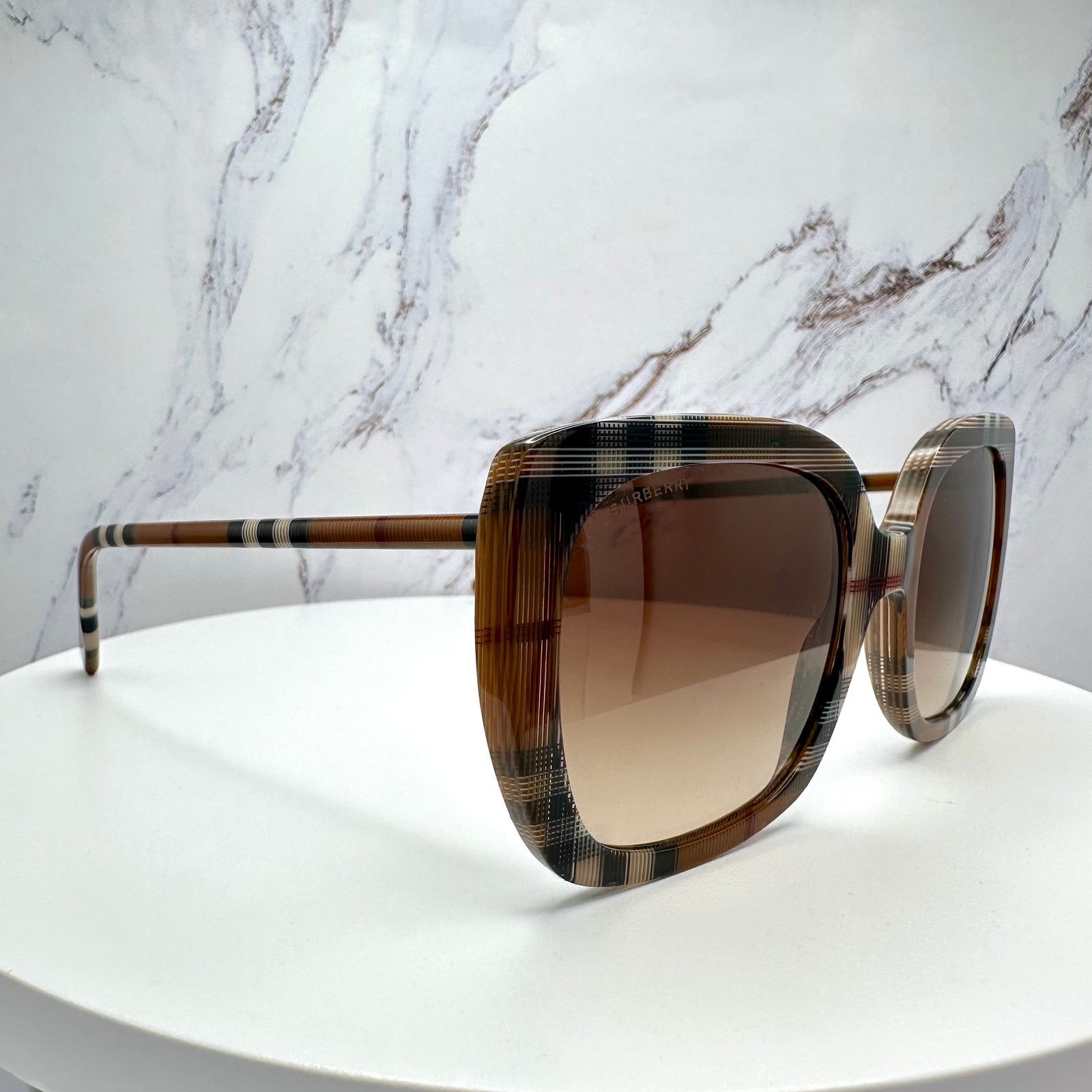Burberry New Burberry Sunglasses Brown Check Frames Gradient Lens Size ONE SIZE - 19 Thumbnail
