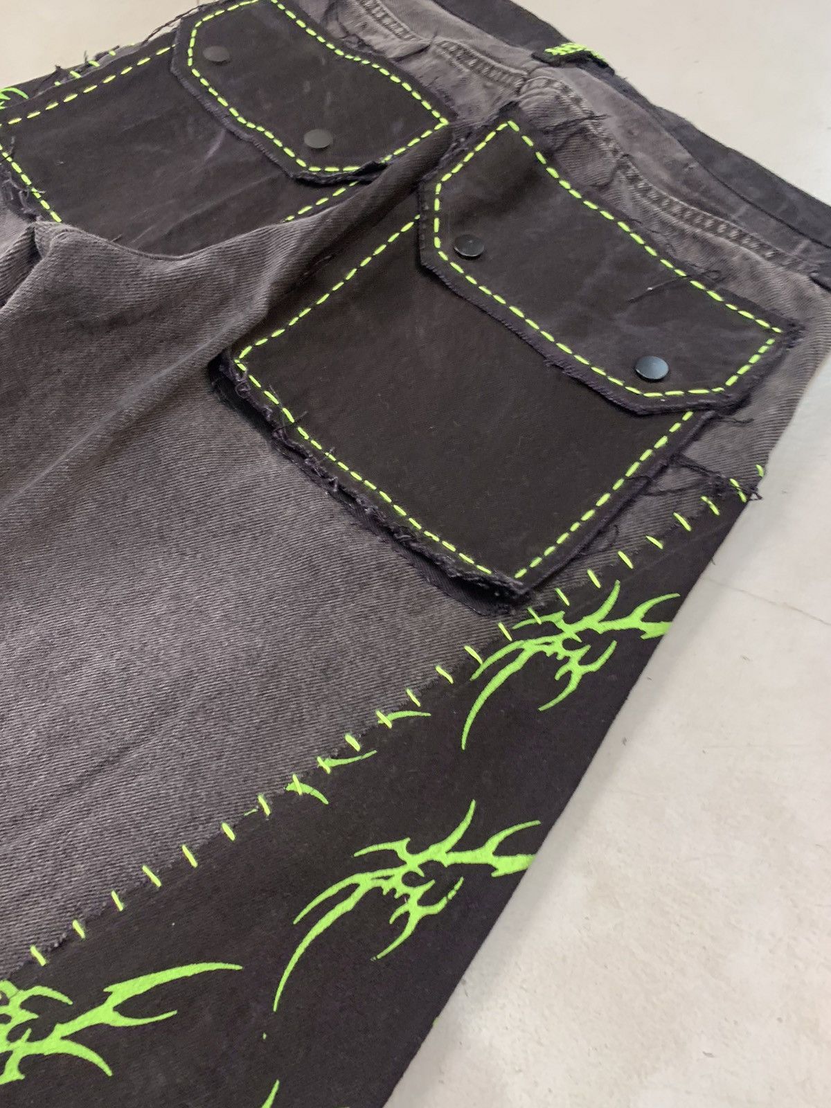 Levi's upcycled neon thread printed baggy fit denim Size US 30 / EU 46 - 5 Thumbnail