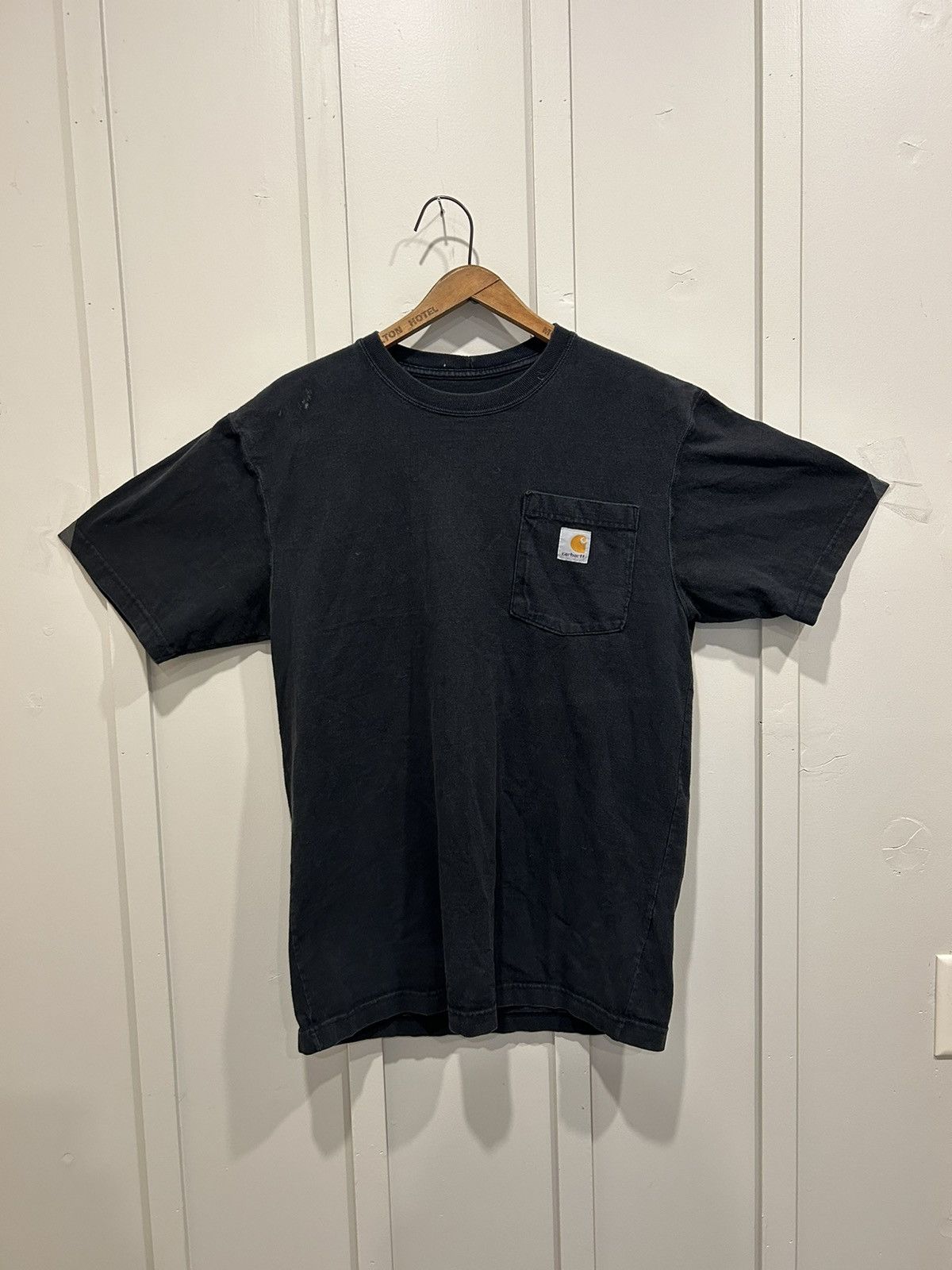 Carhartt × Vintage Vintage Y2K Sunfaded Carhartt Pocket Tee Size US S / EU 44-46 / 1 - 1 Thumbnail