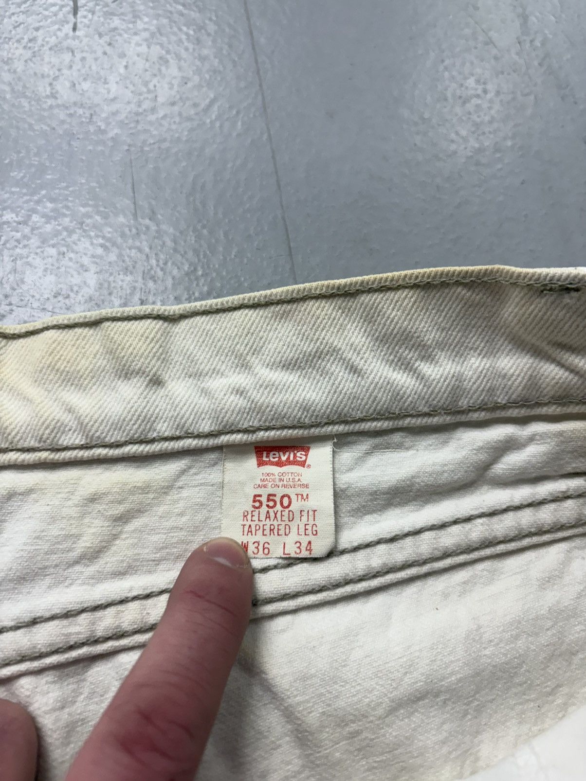 Levi's Vintage Clothing 90s Levis Jeans Mens 36x30* White Distressed 550 Orange Tab Size US 36 / EU 52 - 7 Thumbnail