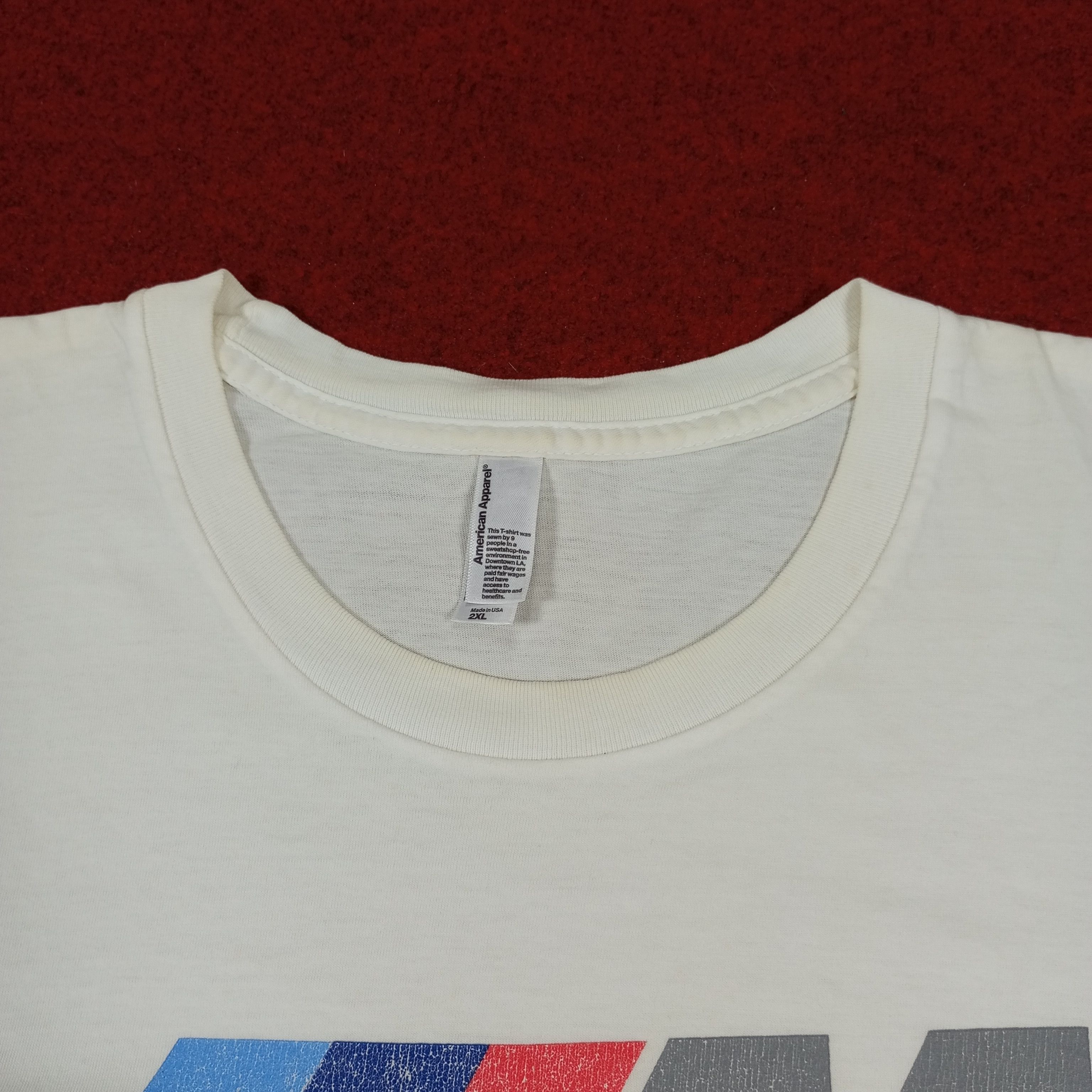 BMW × Vintage BMW Performance Driving School Center Design Tshirt Size US XL / EU 56 / 4 - 5 Thumbnail
