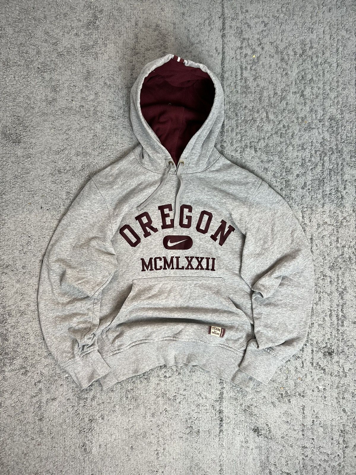Nike NIKE OREGON VINTAGE CENTER LOGO OVERSIZE BOXY HOODIE Size US S / EU 44-46 / 1 - 1 Thumbnail