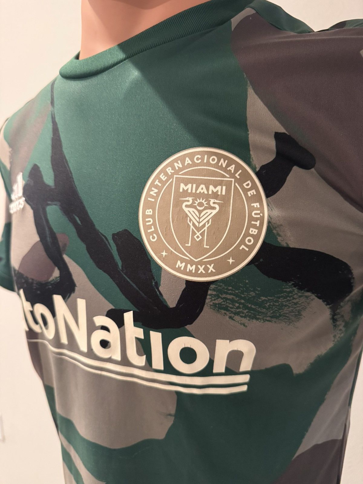 Adidas Adidas Inter Miami CF Camo Pre-Match Jersey Size US M / EU 48-50 / 2 - 3 Thumbnail