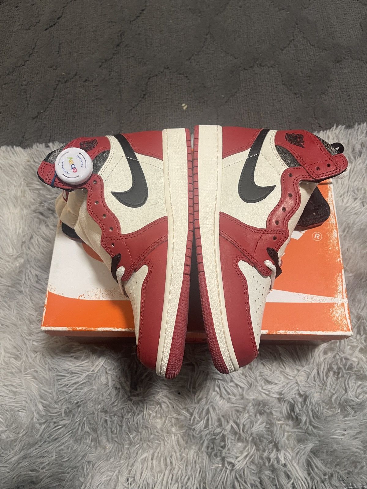 Jordan Brand AIR JORDAN 1 RETRO HIGH OG GS SIZE 6.5Y Size US 6.5 / EU 39-40 - 13 Thumbnail