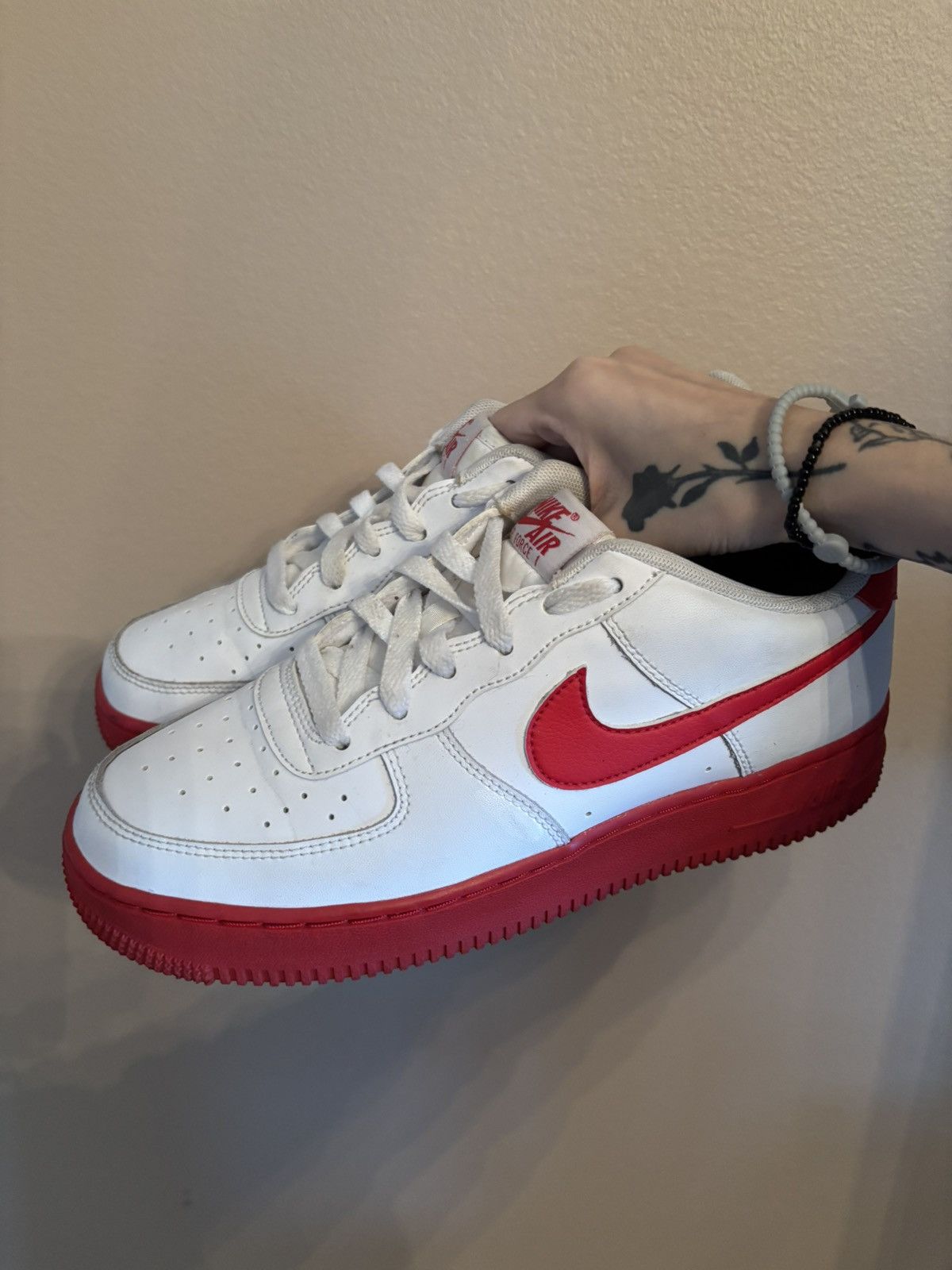 Nike Nike Air Force 1 GS 'White Red Sole' Size US 6.5 / EU 39-40 - 6 Thumbnail