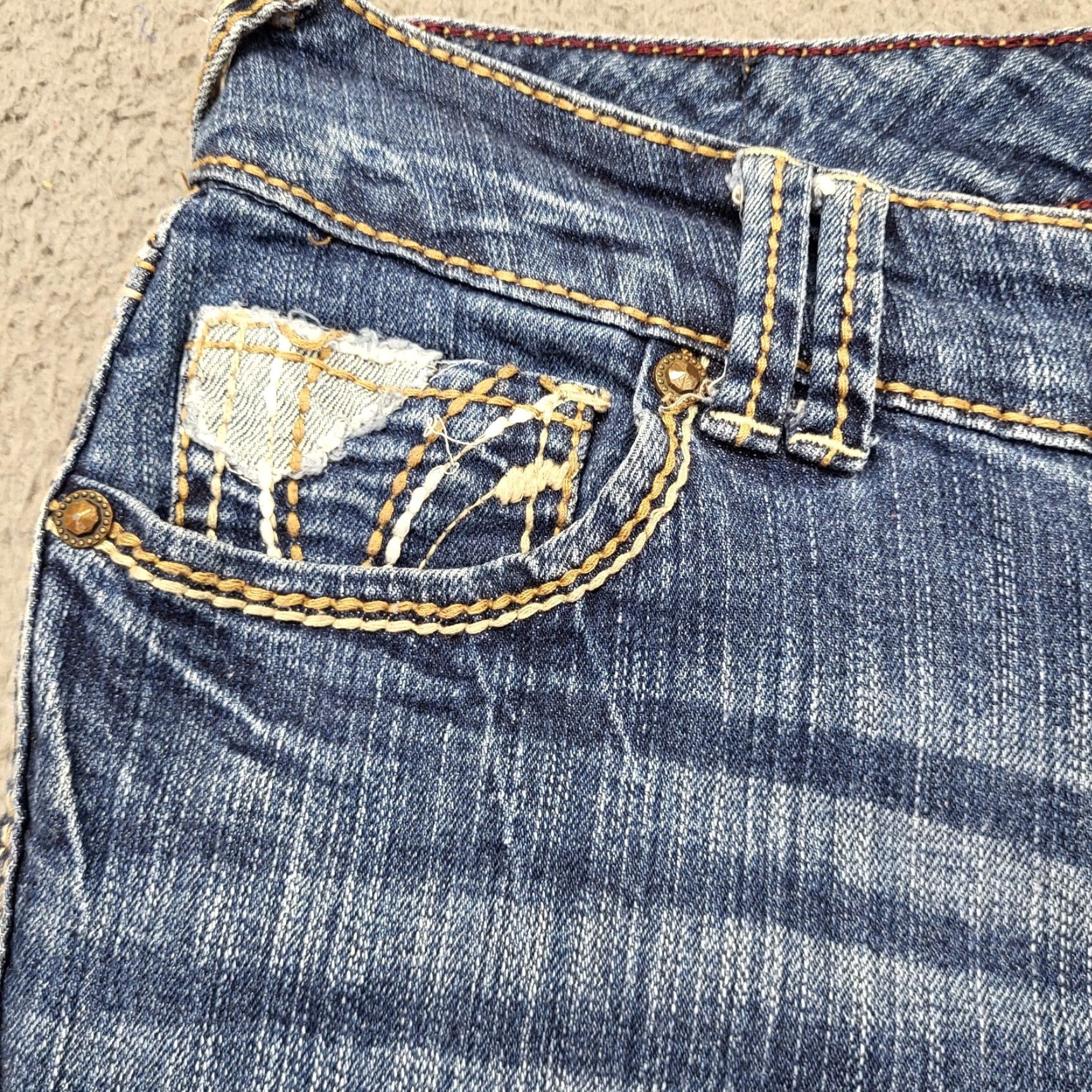 Denime Ariya Jeans Womens Capris Denim Blue 9/10 Stretch Distressed Whiskers 30x20 Jeans Jeans Capris Women Sleeve? Size 30" / US 8 / IT 44 - 5 Thumbnail