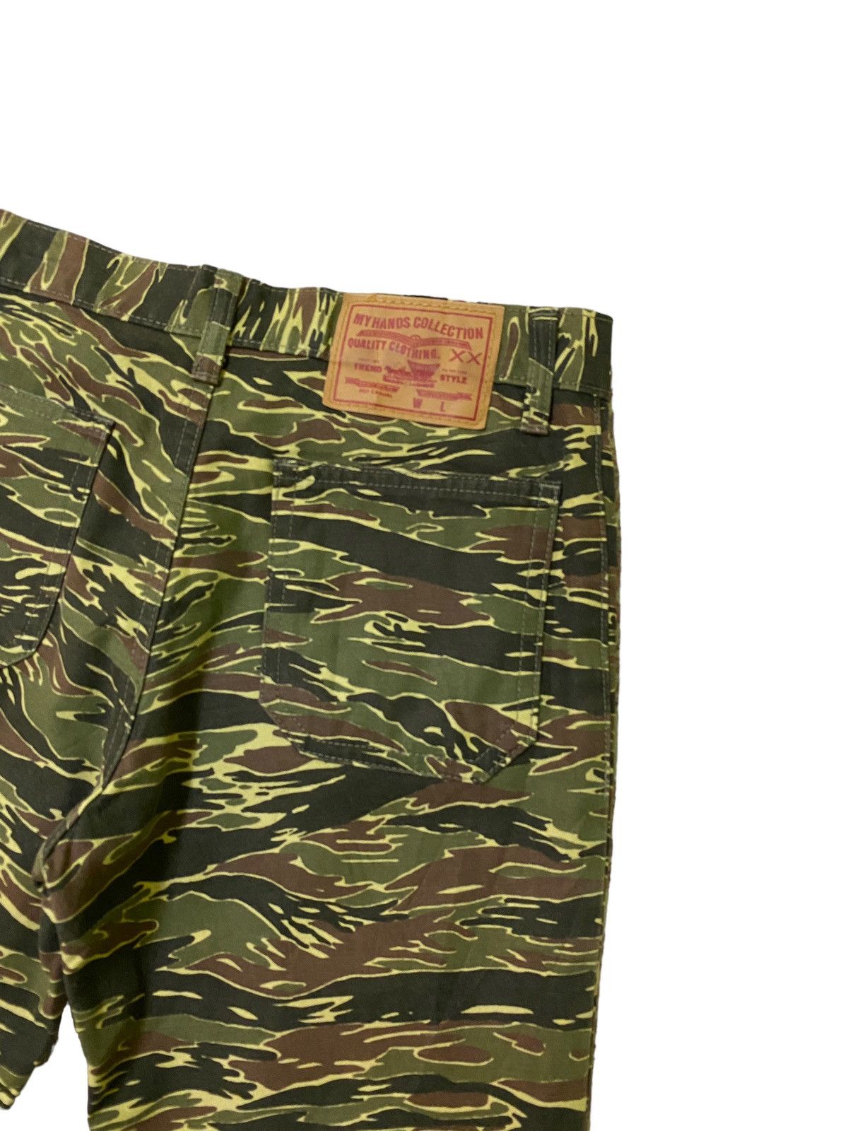 Japanese Brand × Vintage FLARED CAMOUFLAGE STYLE BELL BOTTOM BOOTCUT DENIM JEANS Size US 26 / EU 42 - 12 Thumbnail