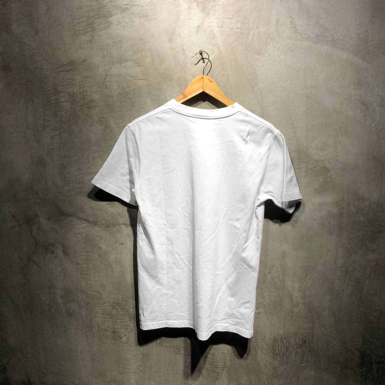 Dior × Stussy Dior X Stussy Small embroidered pocket tee Size US S / EU 44-46 / 1 - 8 Thumbnail