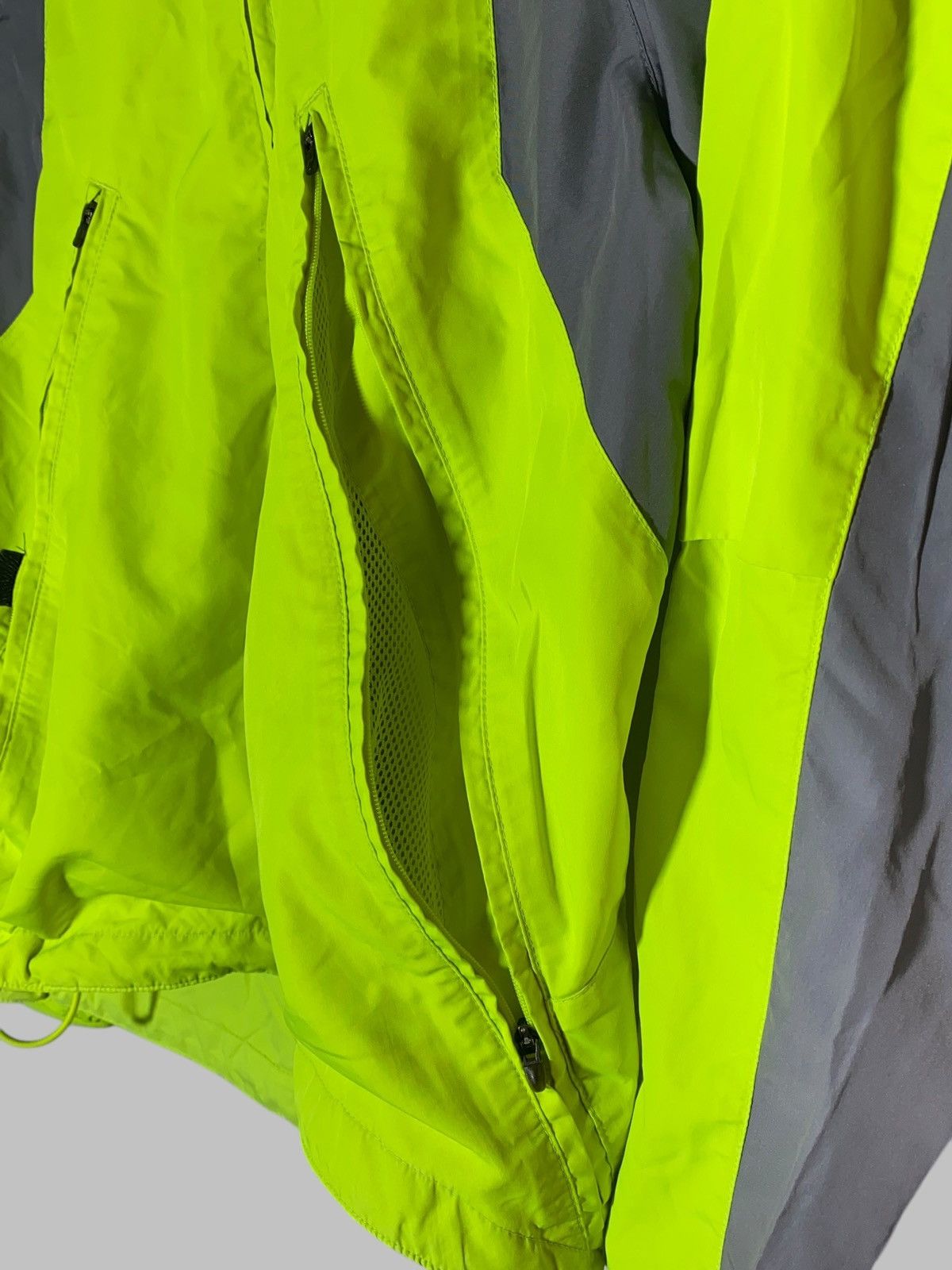 Nike 🔥 Y2K NIKE ACID LIME WINDBREAKER HYPER TECH UTILITY LOOK Size US S / EU 44-46 / 1 - 12 Thumbnail