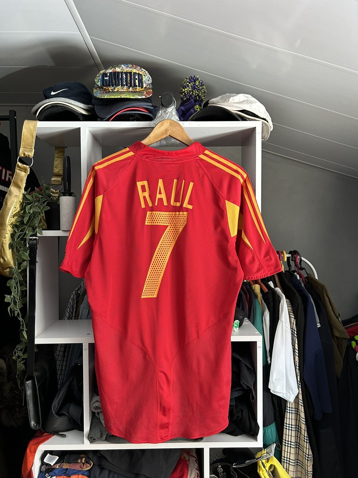 Adidas × Vintage Spain Adidas 2002-04 Player Issue Home Shirt Raul #7 Size US M / EU 48-50 / 2 - 1 Thumbnail