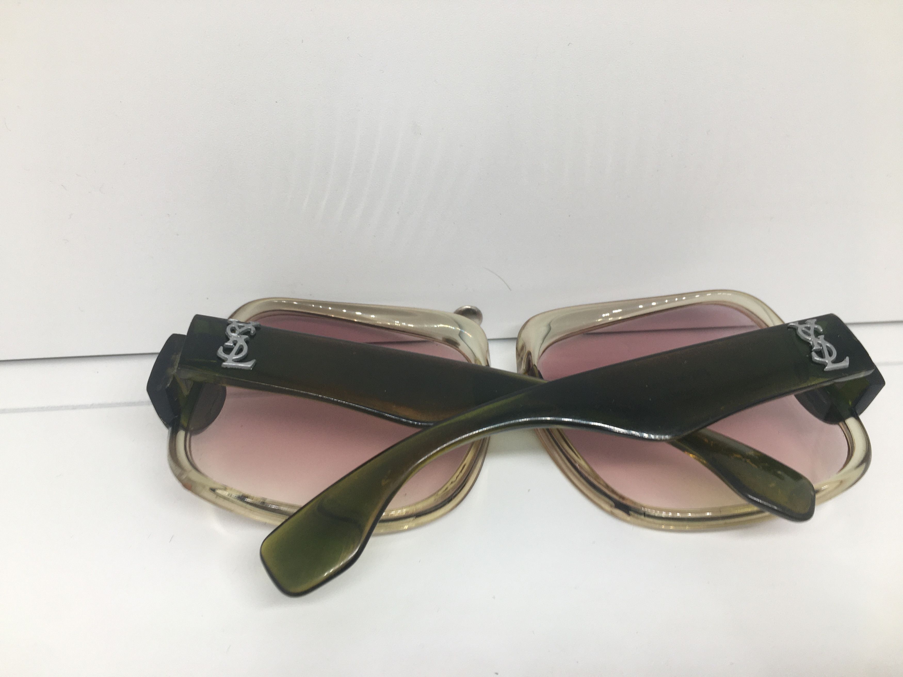 Yves Saint Laurent Vintage Yves Saint Laurent 545 Diva Sunglasses France Size ONE SIZE - 8 Thumbnail