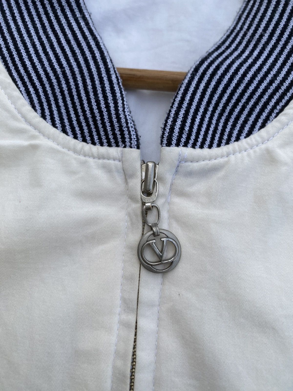 Valentino Rare Vintage Valentino Jeans Big Logo Cotton Jacket Size US M / EU 48-50 / 2 - 14 Thumbnail