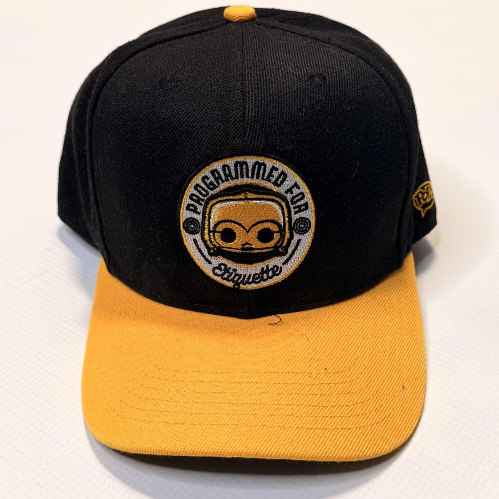 Vintage Funko Star Wars C-3PO Hat Cap Snap Back Mens Black Yellow Programmed Etiquette Cap Size ONE SIZE - 2 Thumbnail
