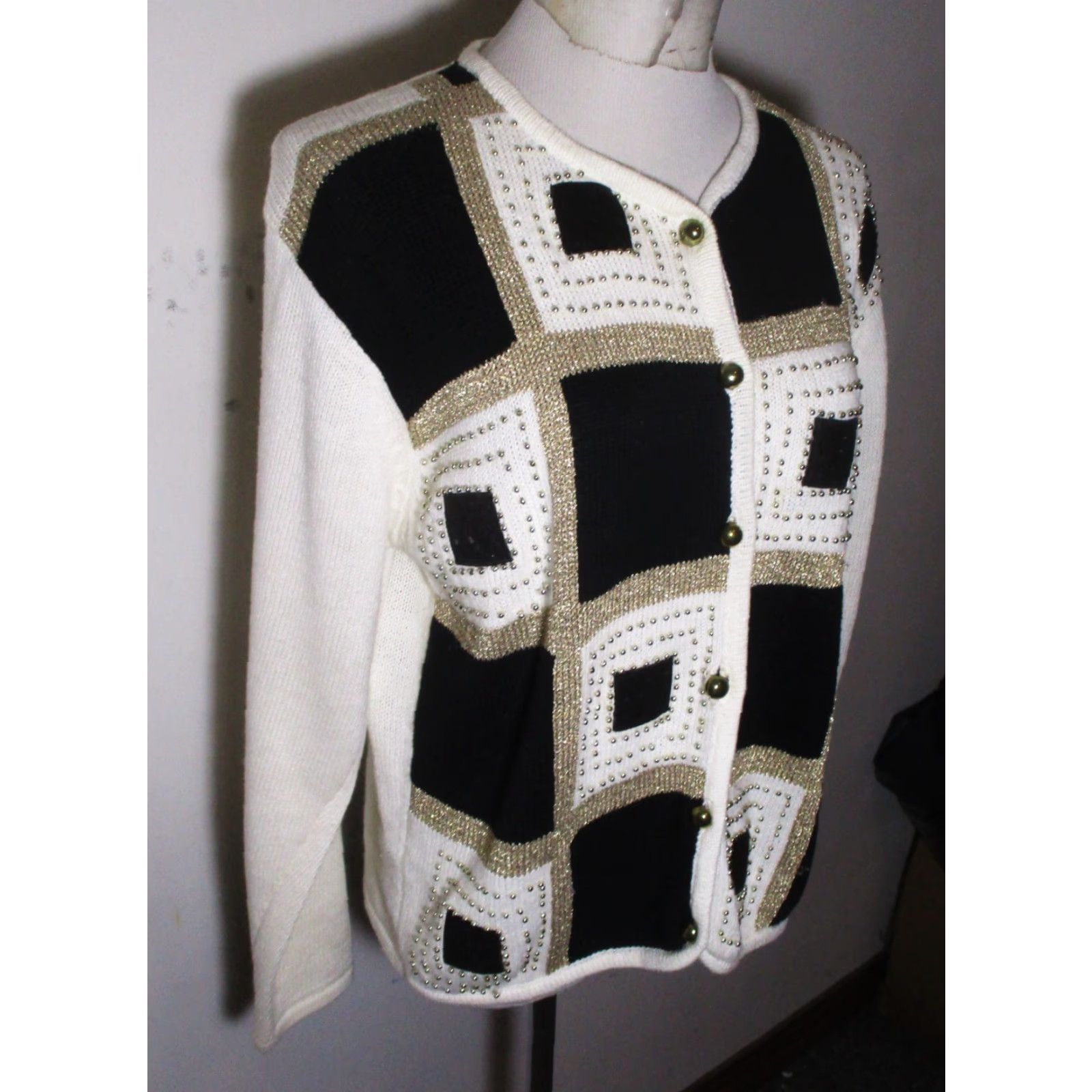 Vintage DRESSBARN Beige Metallic Beaded Cardigan Sweater Women's L Cardigan Knit Ramie Blend Long Sleeve Boat Neck All Seasons Casual Womens Fashion Size L / US 10 / IT 46 - 3 Thumbnail
