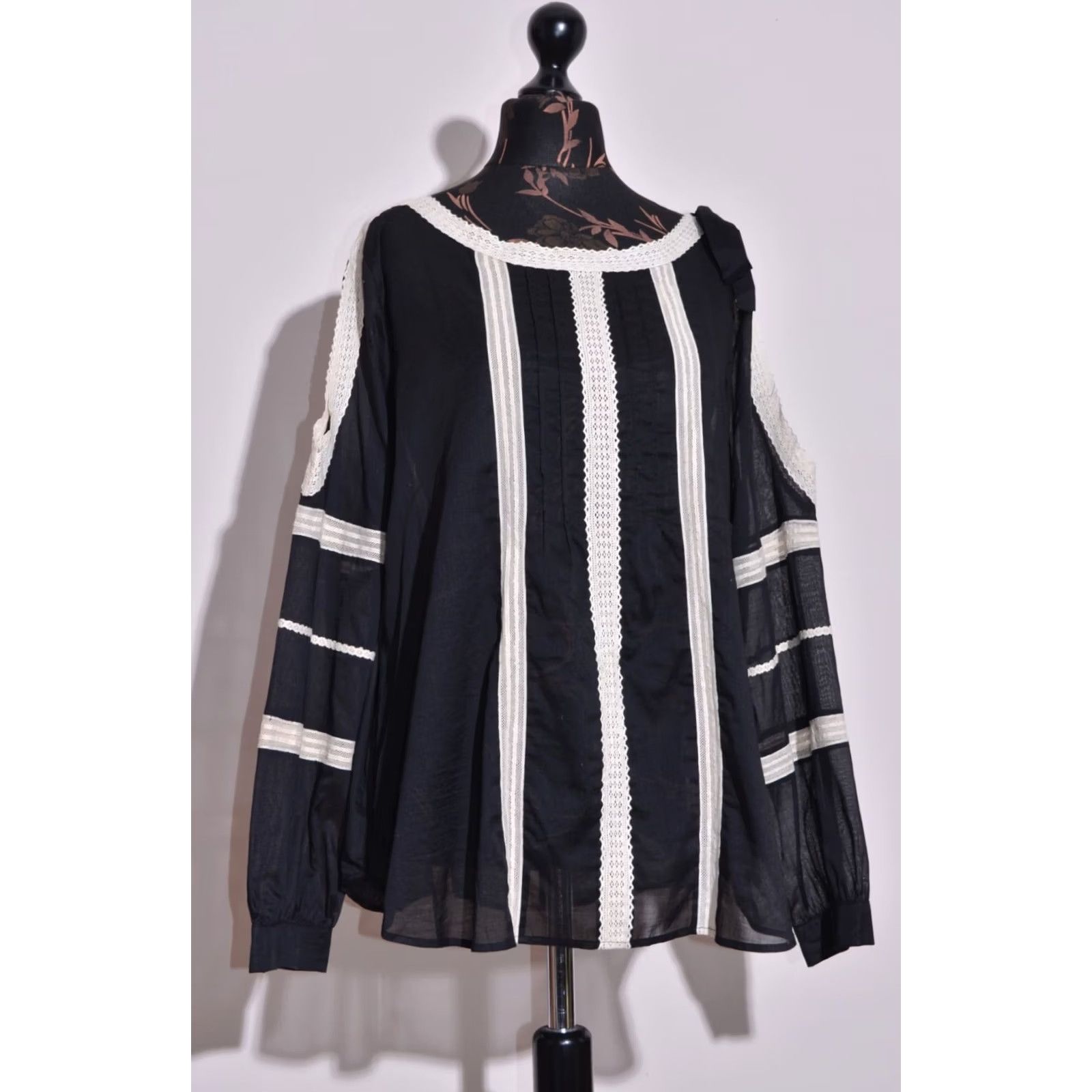 Vintage RIANI Blouse Shirt Women Black Sheer Cotton Long Sleeve A-Line size UK20 DE46 Size 3XL / US 20-22 - 2 Thumbnail