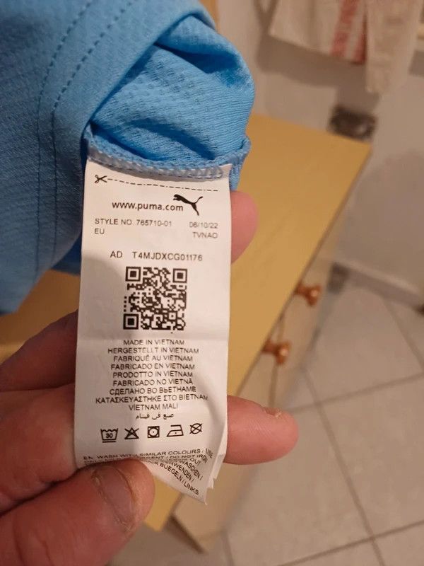 Puma Puma Manchester City 2022/23 home jersey Size US M / EU 48-50 / 2 - 10 Thumbnail