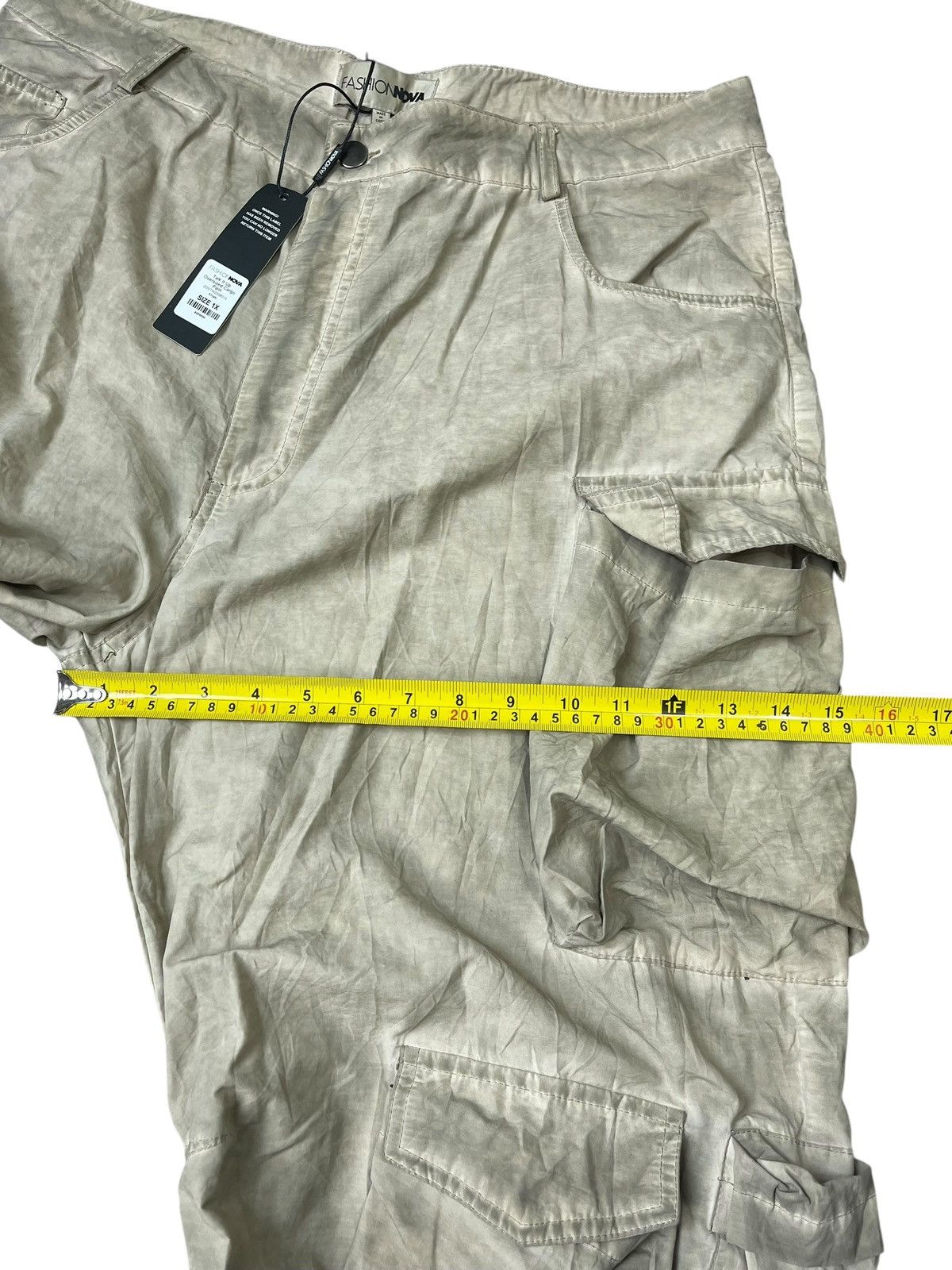 Fashion Nova Fashion Nova 10 Pocket Cargo Pant Streetwear Size US 38 / EU 54 - 6 Thumbnail