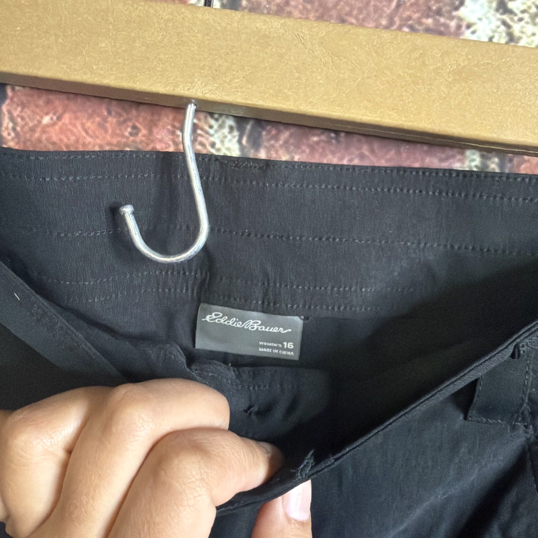 Eddie Bauer Eddie Bauer Women's Stretch Nylon Hiking Shorts Size 16 Black Size 38" / US 16 / IT 52 - 2 Thumbnail