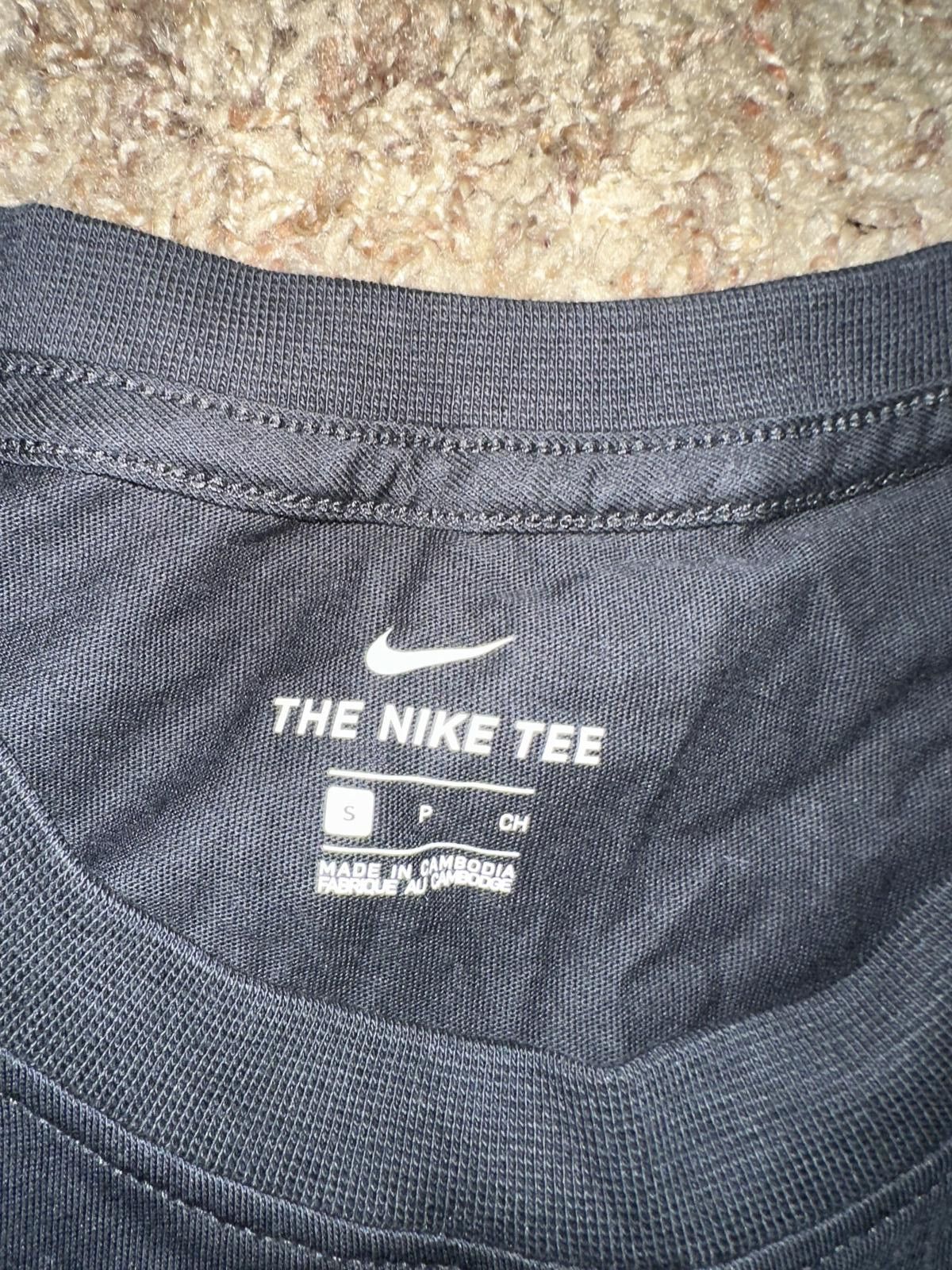 Nike Nike Women's Sportswear Black Blank Short-Sleeve Crew Shirt Size S / US 4 / IT 40 - 5 Thumbnail