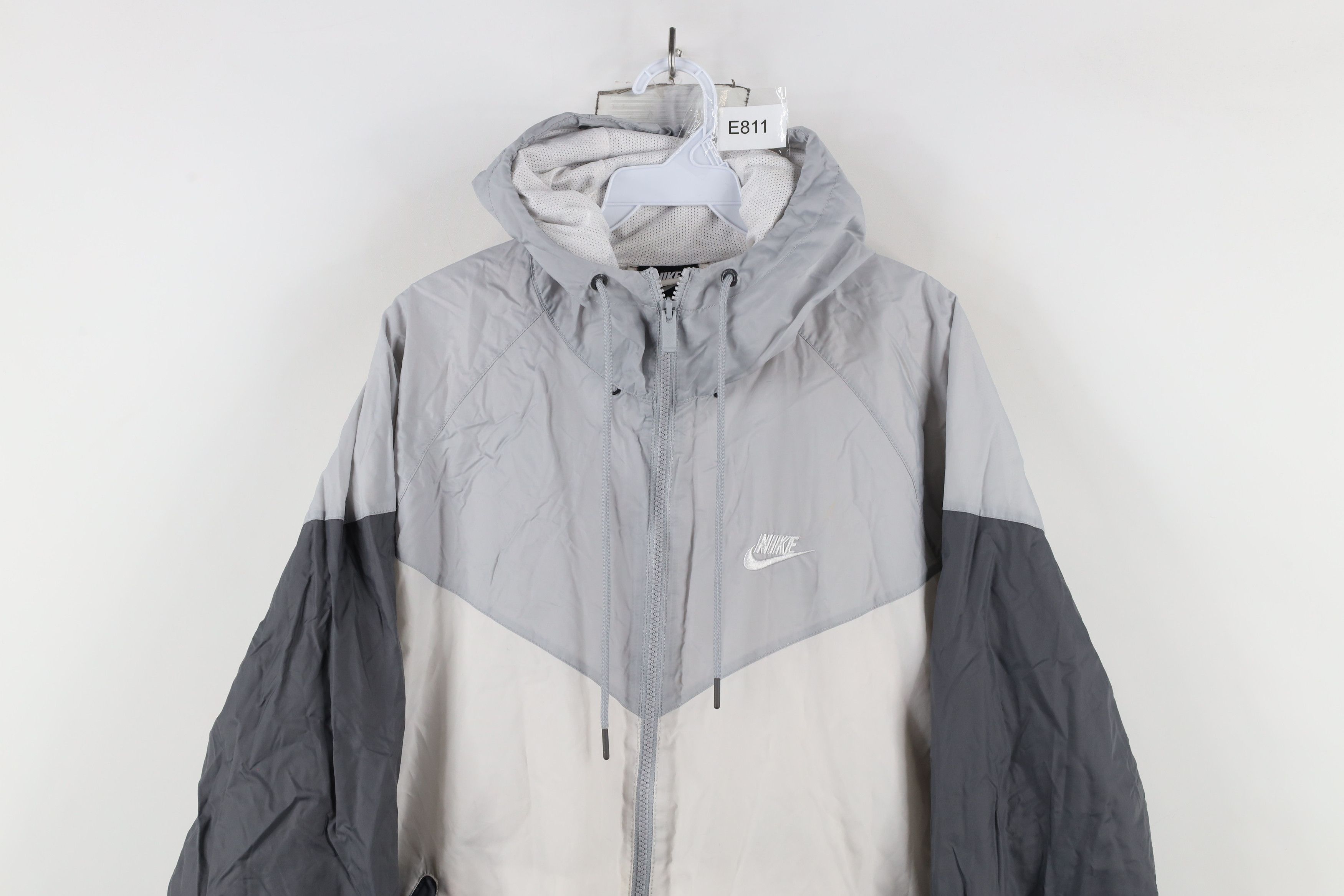 Nike × Vintage Nike Sportswear Lined Hooded Windrunner Jacket Windbreaker Size US L / EU 52-54 / 3 - 2 Thumbnail