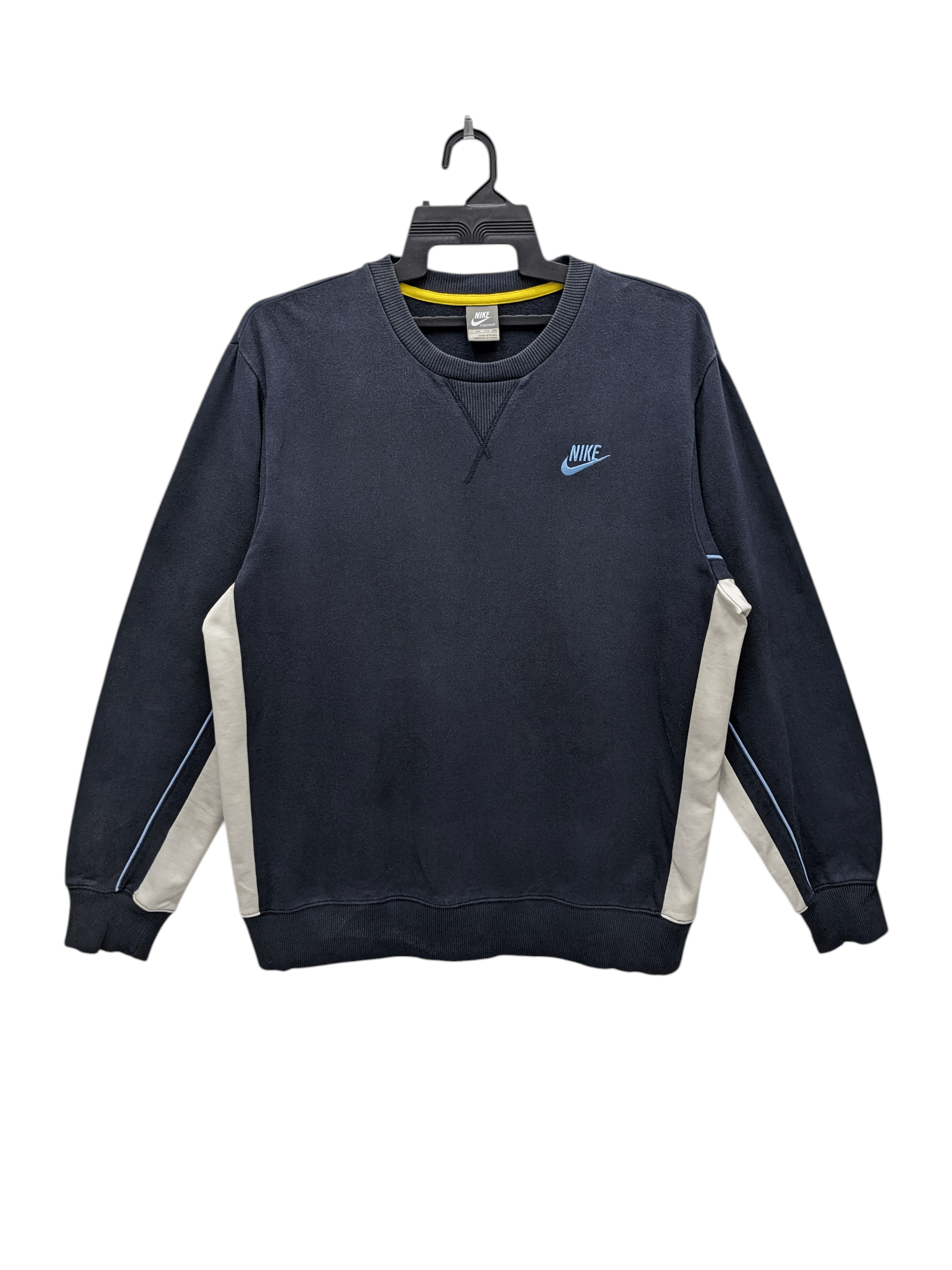 Nike SS09 Vintage Nike Sportswear Crewneck Swoosh Logo Sweatshirt Size US XXL / EU 58 / 5 - 1 Thumbnail