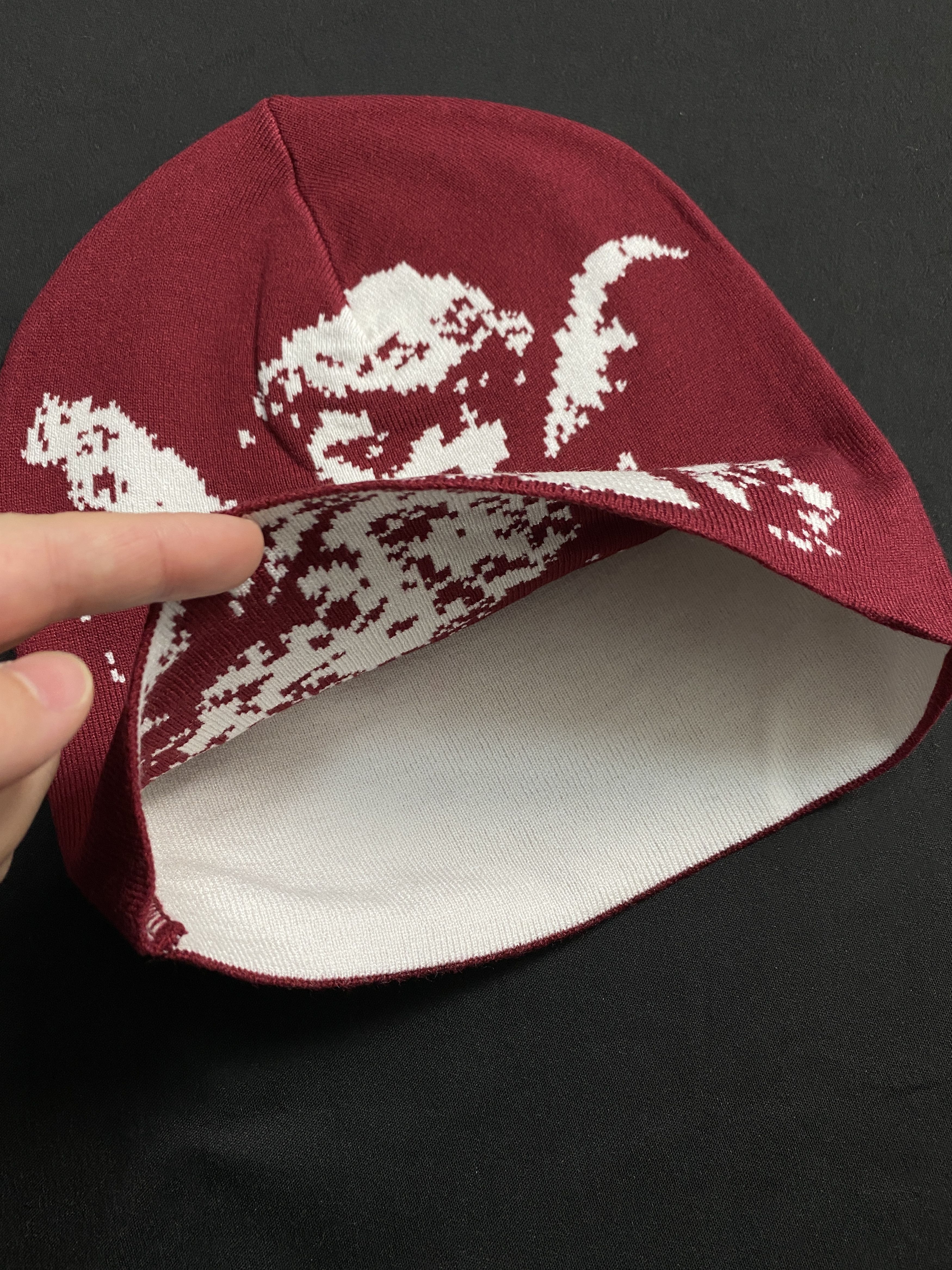 Japanese Brand Deadstock Angel Skully Graphic No Cuff Knit Red Beanie OS Size ONE SIZE - 3 Thumbnail