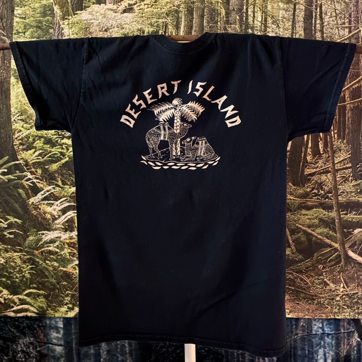 Other Vintage “Desert Island” Souvenir T– NYC Comic Book Store Size S / US 4 / IT 40 - 2 Thumbnail