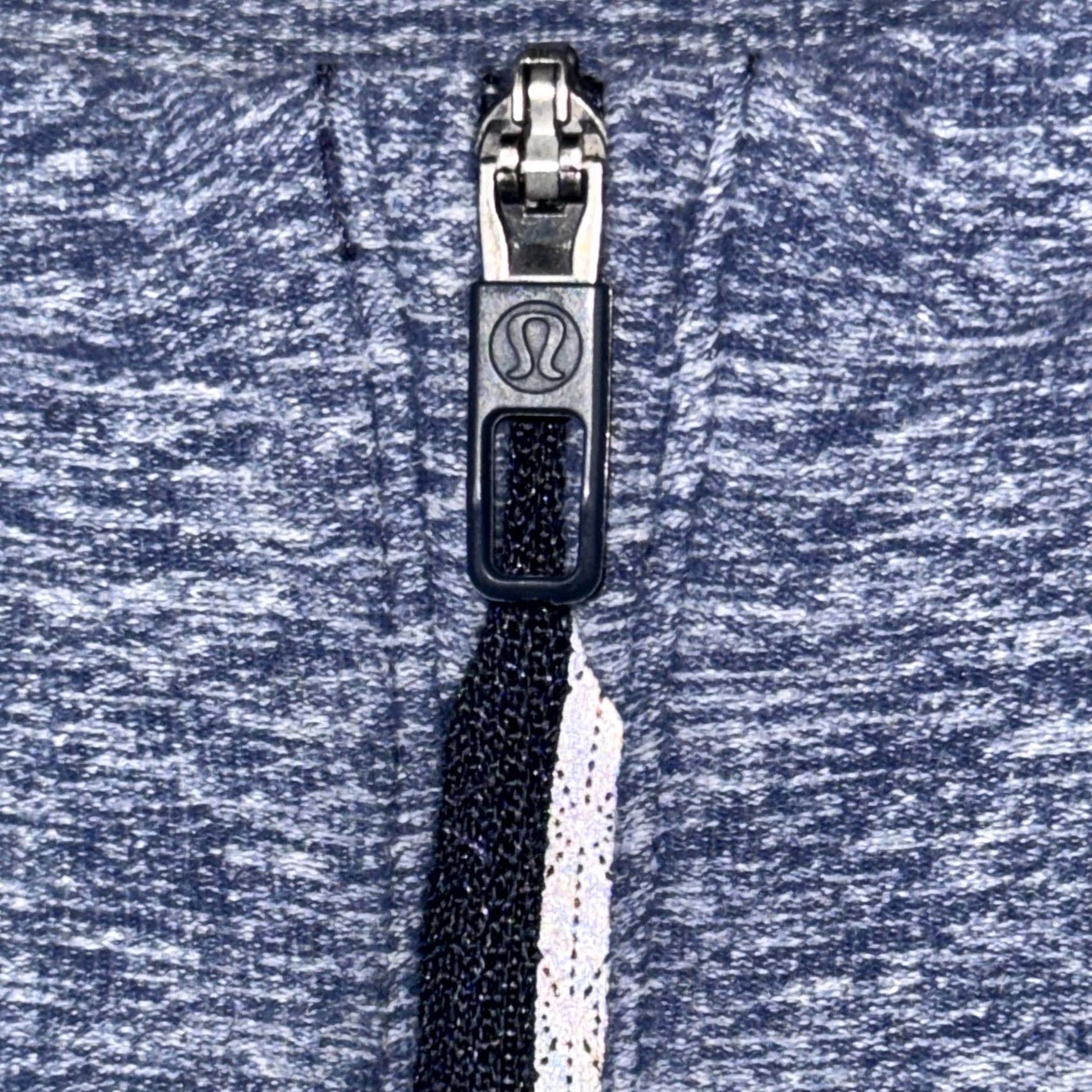 Lululemon Lululemon Mens XL Blue Quarter Zip Long Sleeve Pullover Shirt Size US XL / EU 56 / 4 - 4 Thumbnail
