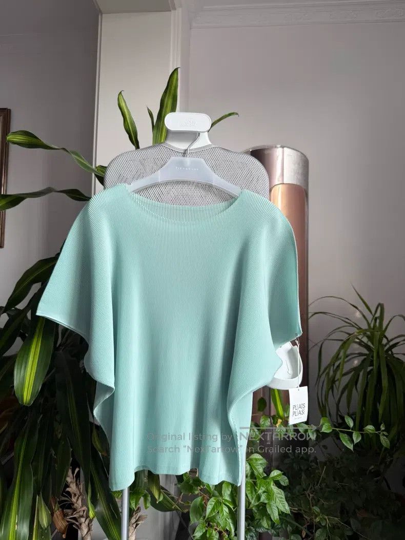 Issey Miyake Issey Miyake Pleated Light Green Top Size L / US 10 / IT 46 - 2 Thumbnail