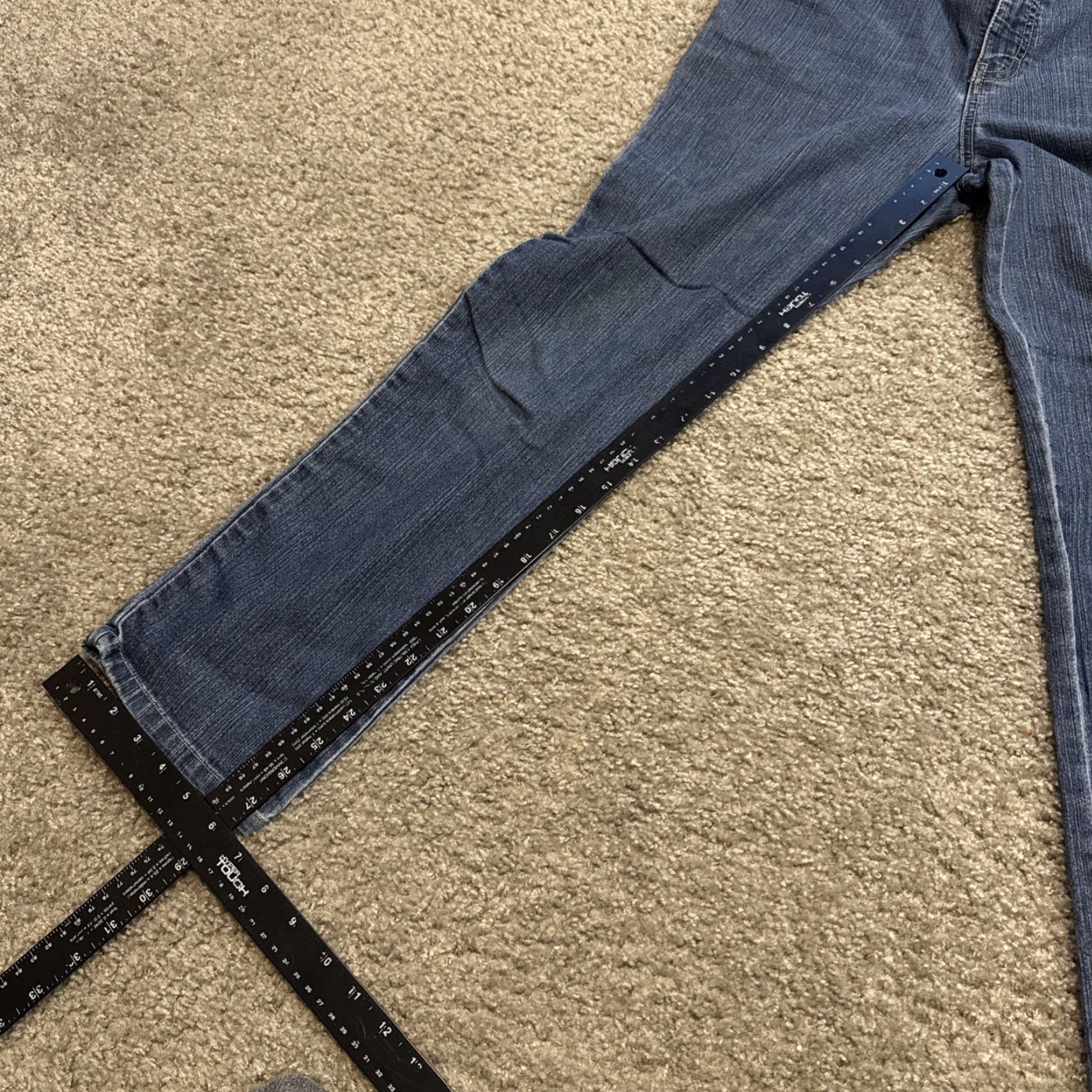Gloria Vanderbilt VINTAGE Gloria Vanderbilt Jeans Women’s Size 8 Petite Denim Blue Straight (Petites) Size 30" / US 8 / IT 44 - 5 Thumbnail