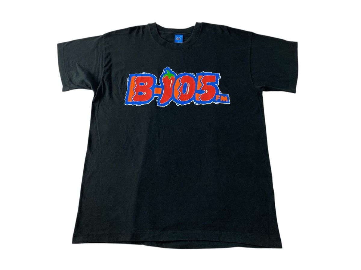 Fruit Of The Loom 90s B-105 Fm Radio Channel Stylized Logo Graphic Printed Tee Size US XL / EU 56 / 4 - 1 Thumbnail