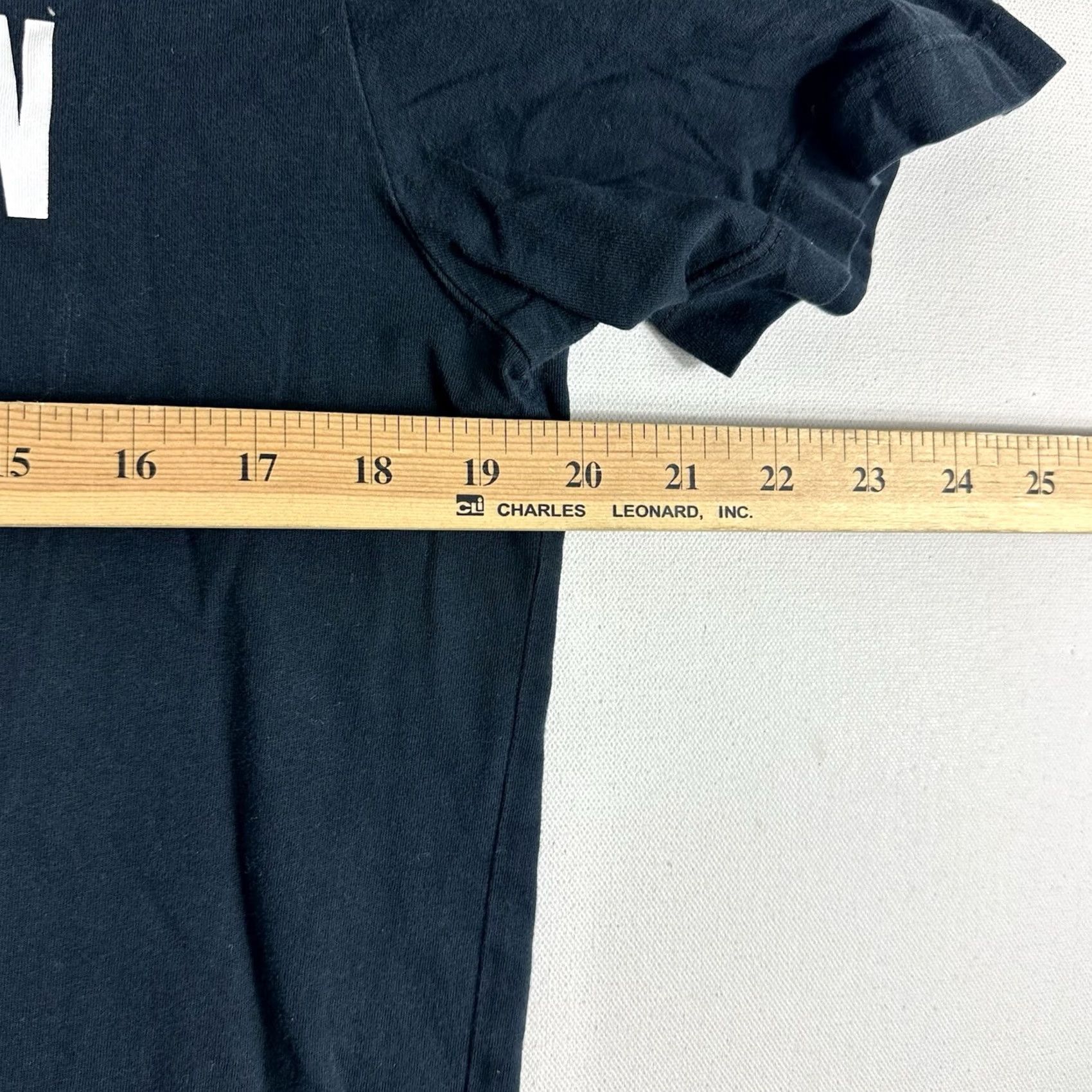 Jordan Brand Nike Air Jordan Black Short Sleeves Standard Fit Graphic T Shirt Mens Medium Size US M / EU 48-50 / 2 - 6 Thumbnail