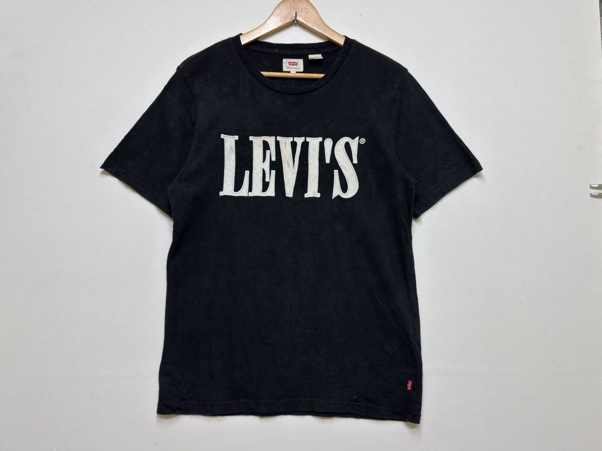 Levi's Vintage Clothing Vintage Levi’s Embroidered Big Logo Black Tee Size US S / EU 44-46 / 1 - 8 Thumbnail