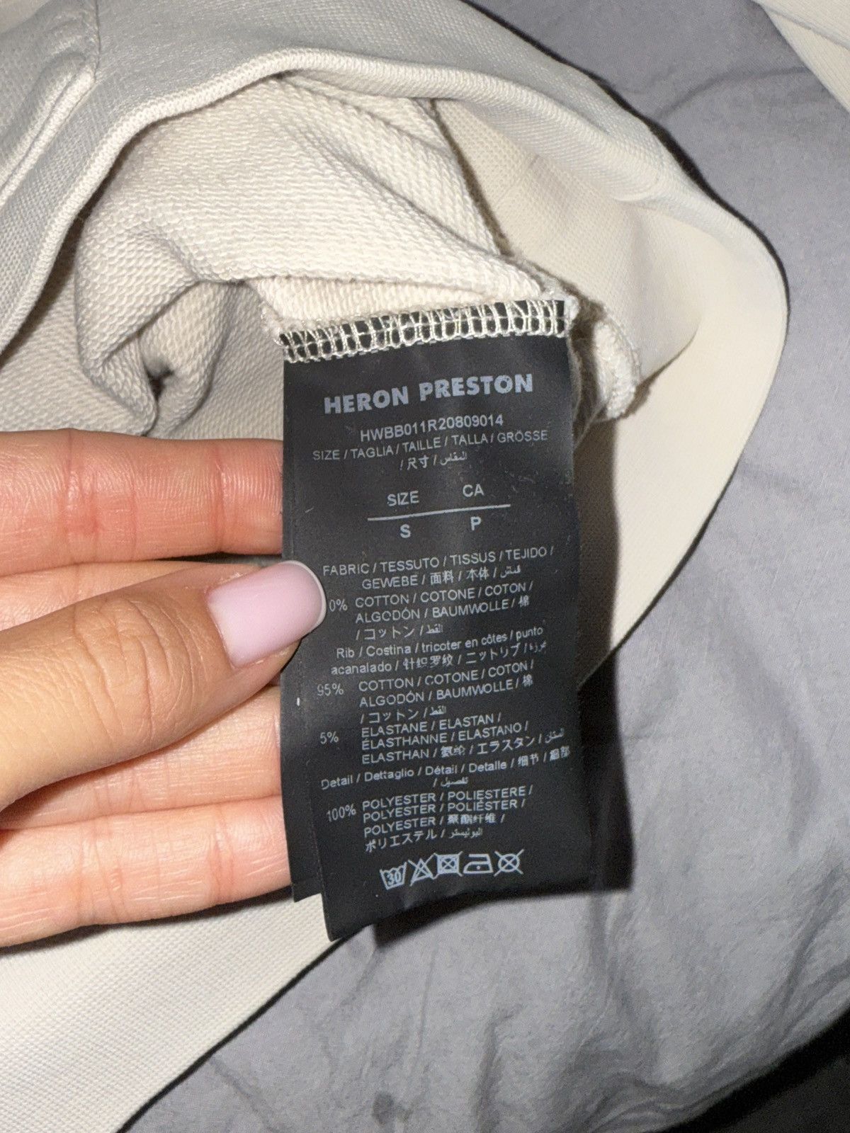 Heron Preston Heron Preston Spray Hoodie Size US S / EU 44-46 / 1 - 4 Thumbnail