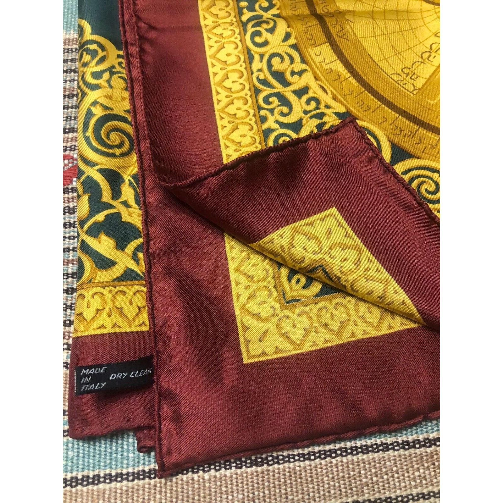Gianfranco Ferre Gianfranco Ferre Golden astronomical calendar scarf Size ONE SIZE - 7 Thumbnail