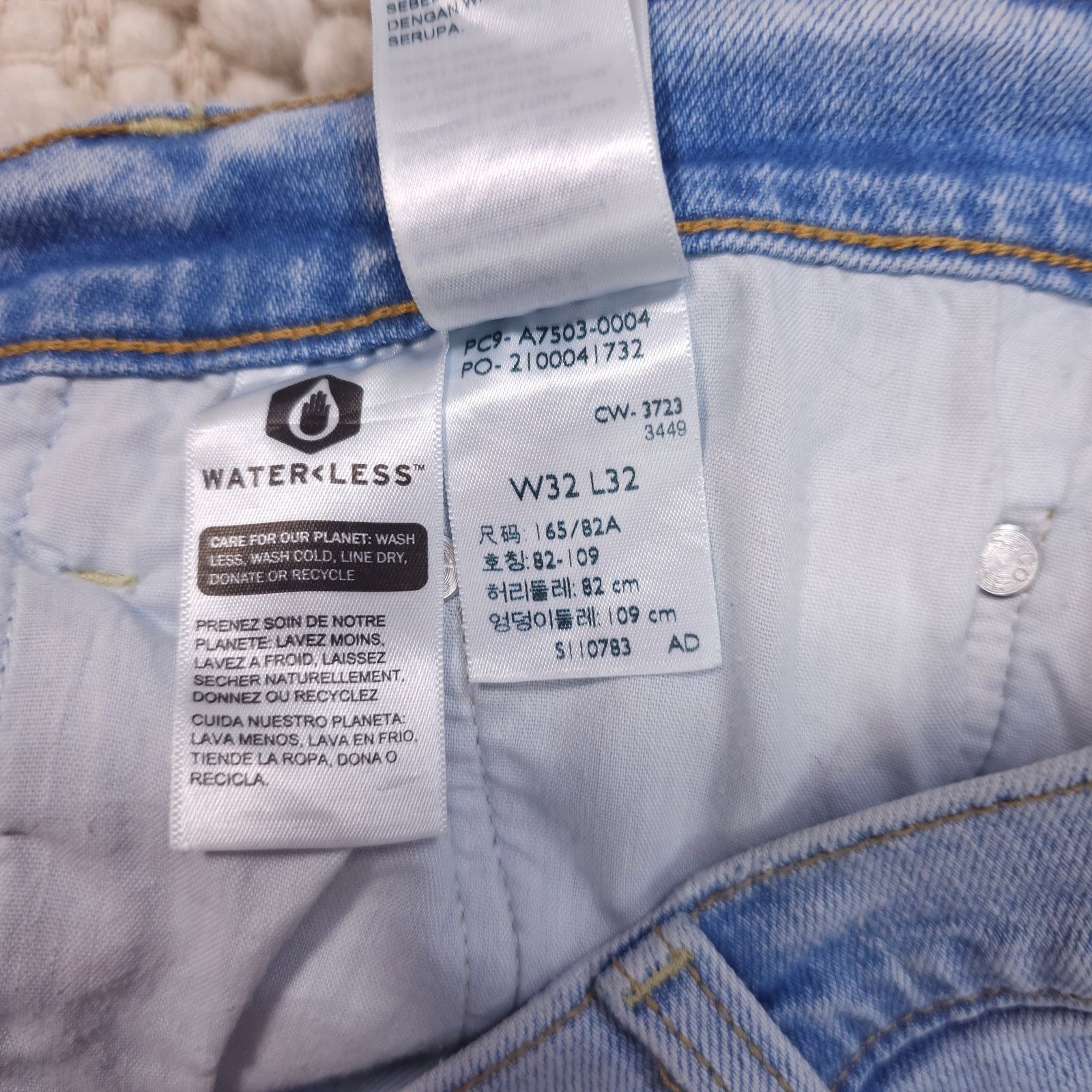 Levi's Levi's Ribcage Bell Light Wash Blue Sz 32 Size 32" / US 10 / IT 46 - 10 Thumbnail
