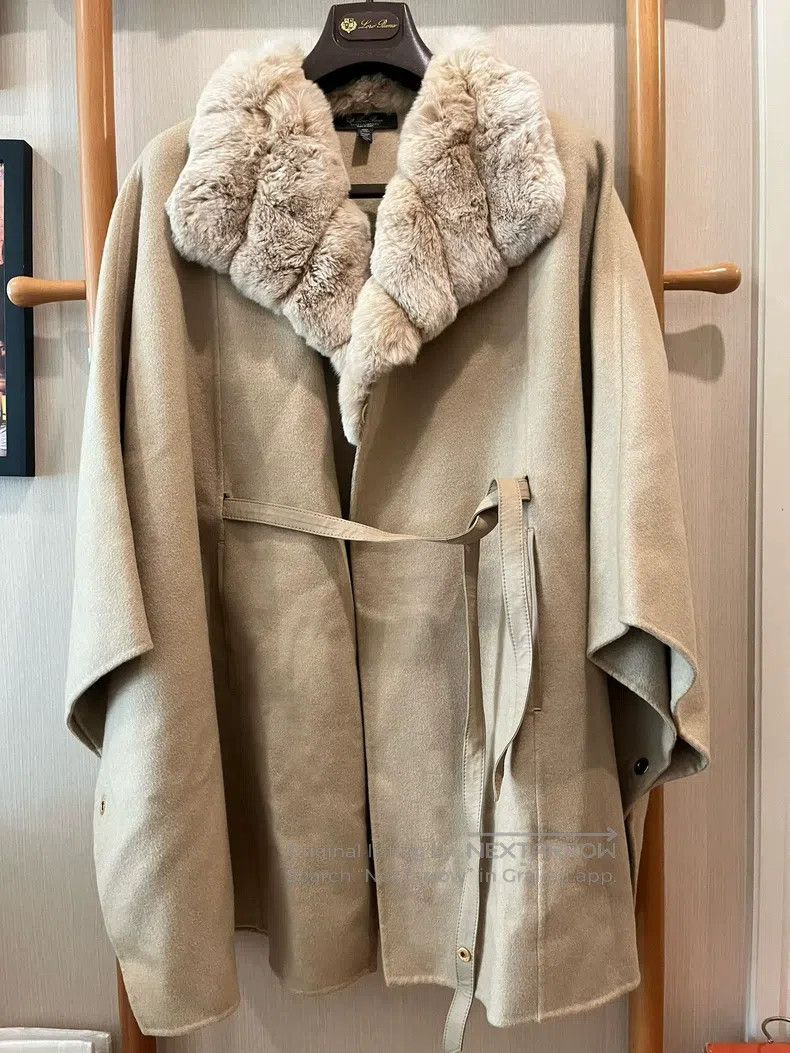 Loro Piana Loro Piana Heavy Beaver Fur and Cashmere Cloak Jacket Size ONE SIZE - 1 Thumbnail