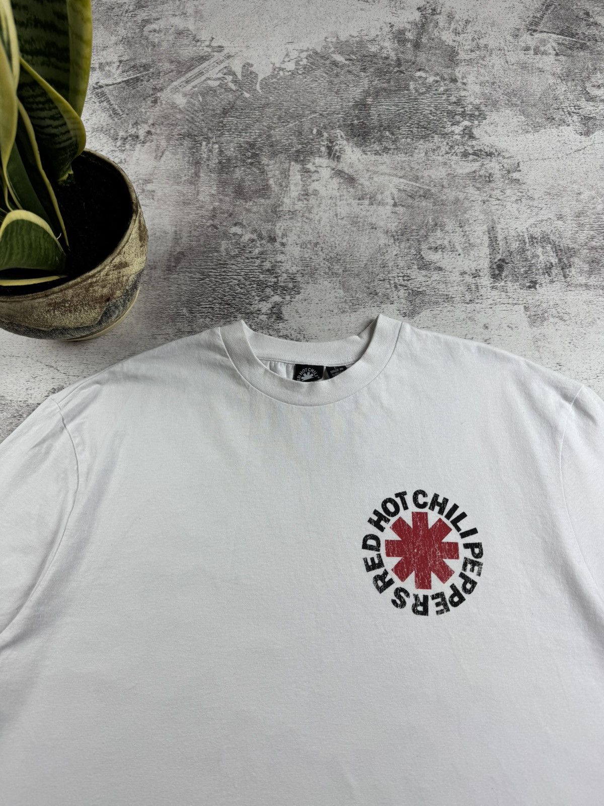 Band Tees Red Hot Chili Peppers RHCP Vintage Merch Devil T Shirt Tee Size US L / EU 52-54 / 3 - 14 Thumbnail