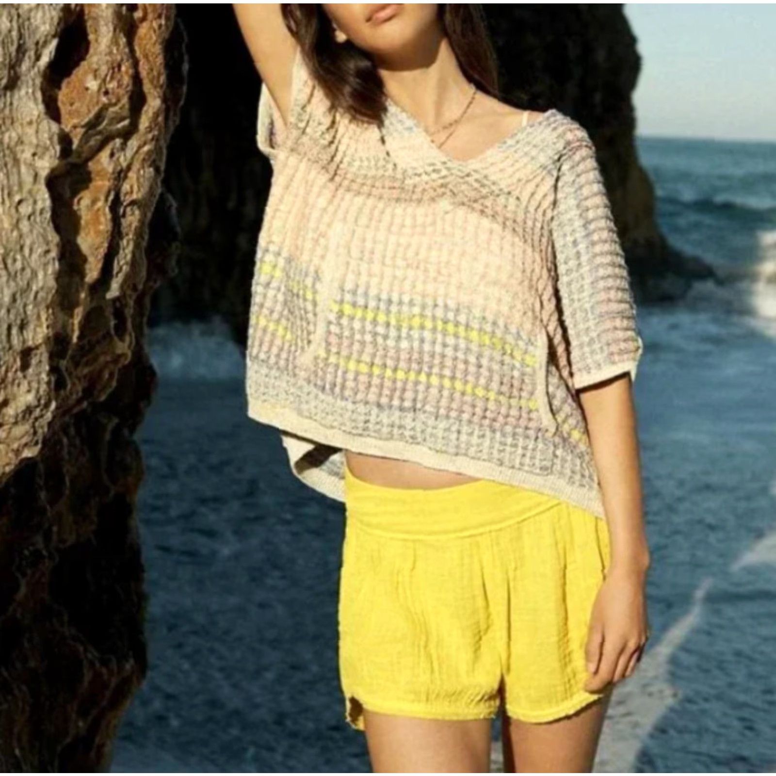 Anthropologie Anthropologie Daily Practice Butter Yellow Gauzy Beach Shorts XS Size 26" / US 2 / IT 38 - 2 Thumbnail