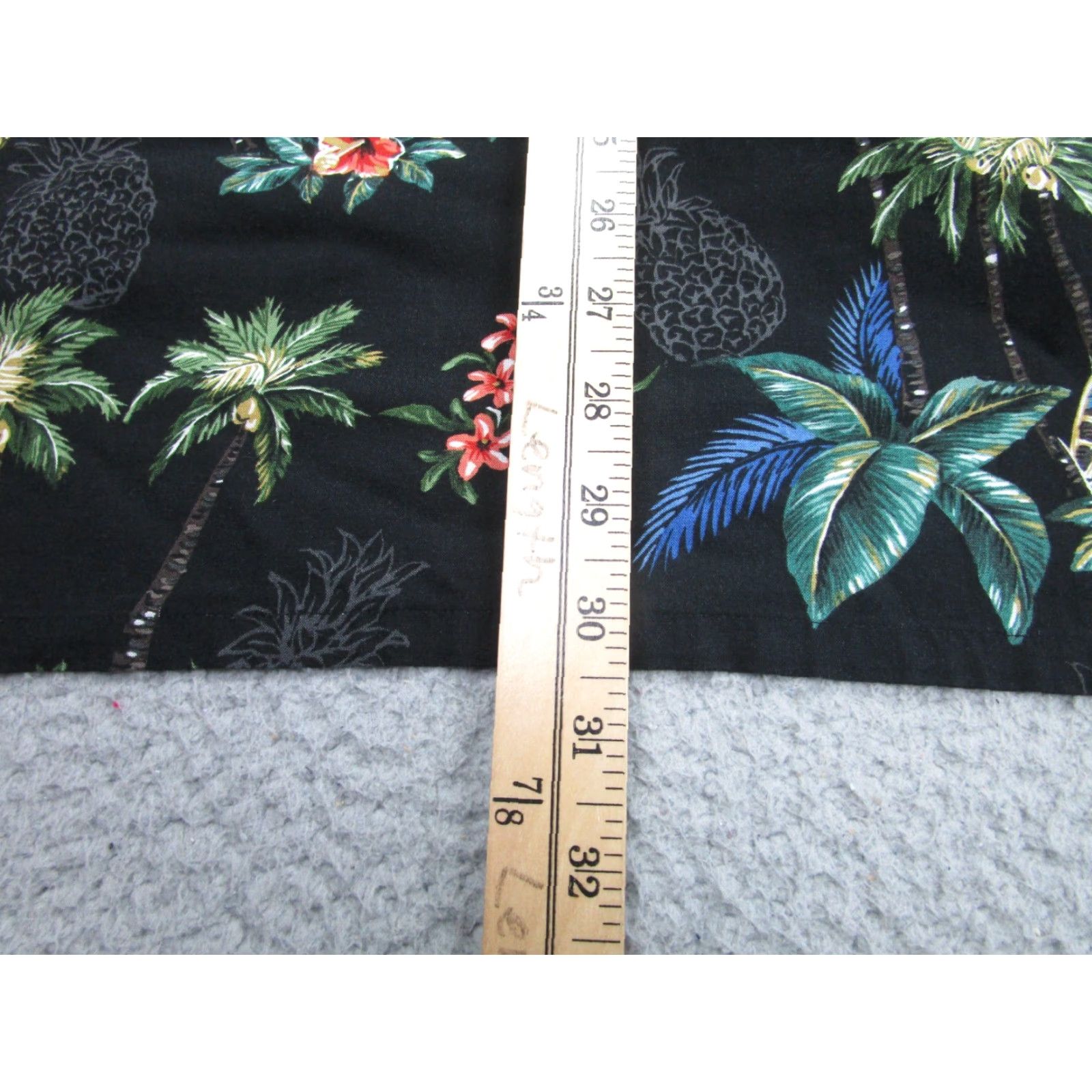 Vintage VINTAGE Batik Bay Hawaiian Shirt Mens 2XL Black Pineapple Floral Short Sleeve Button-Up Rayon Hawaiian Shirt Mens 2XL Black Pineapple Floral Size US XXL / EU 58 / 5 - 7 Thumbnail